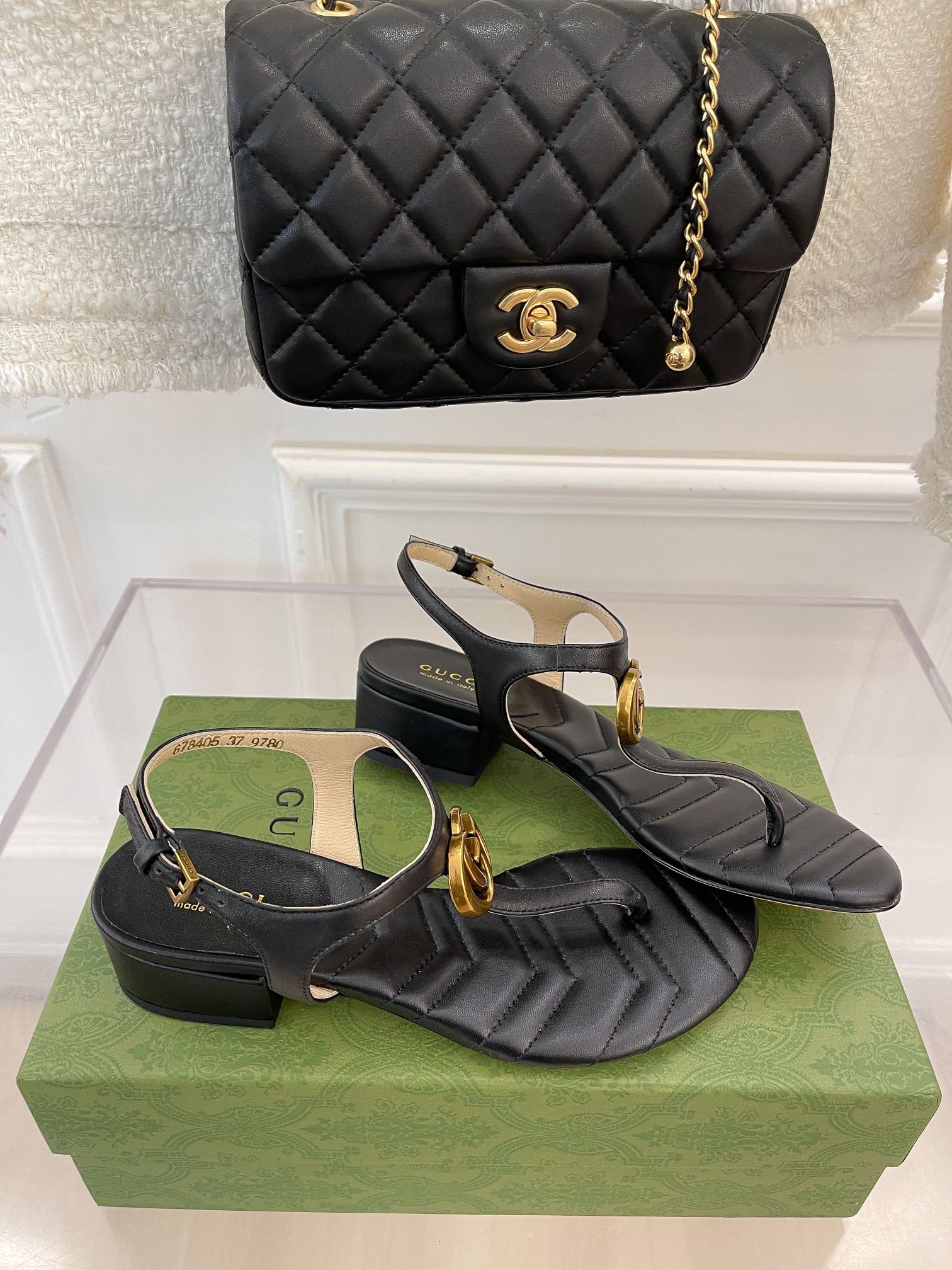 Gvc*1 Sandals Black