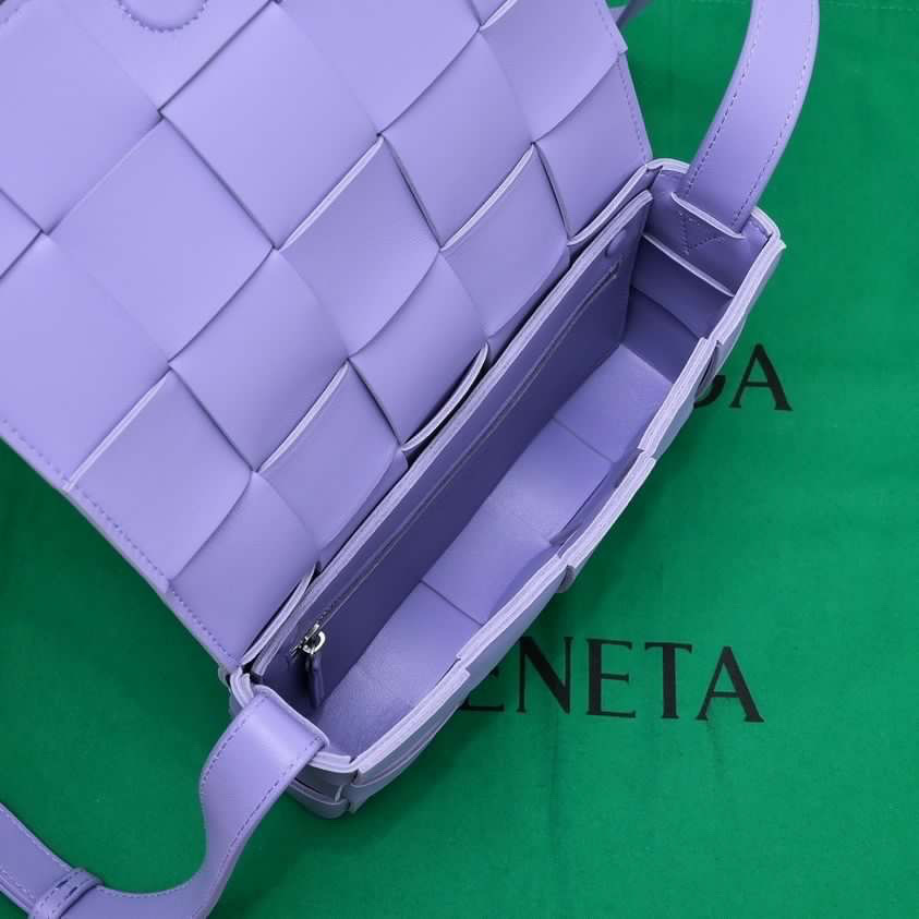 B0tt*ga Ven*ta Crossbody Bag Purple 