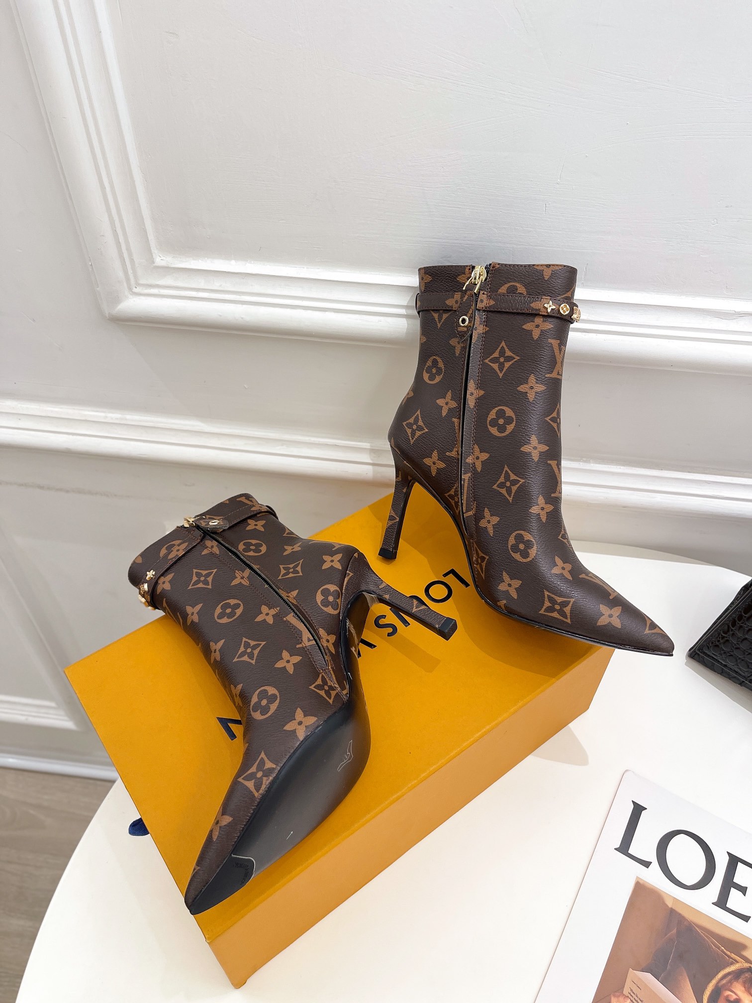 L0vis Vvtt0n Heel 8.5CM Monogram