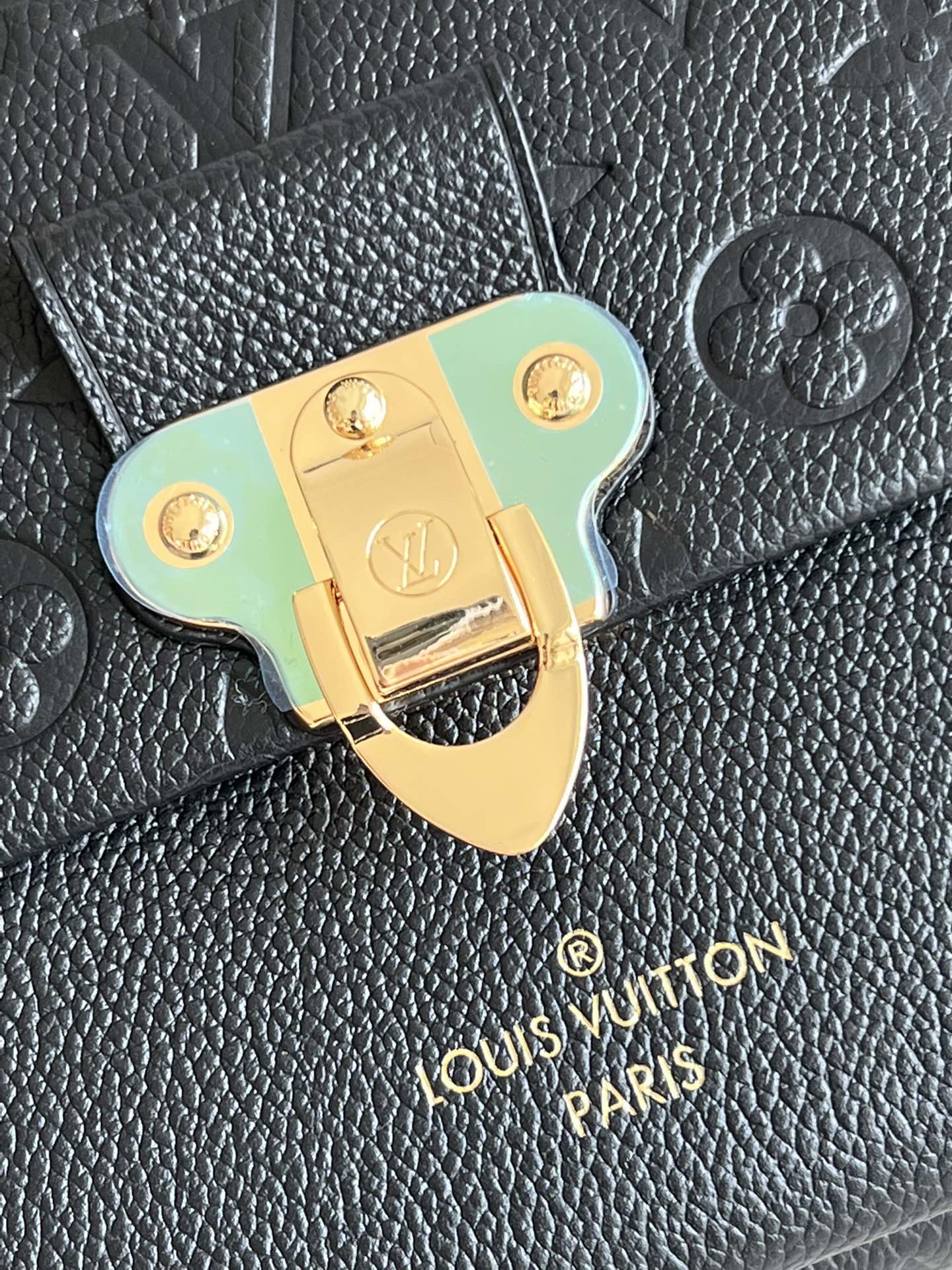L0vis Vvtt0n Vavin Empreinte Leather M44151 25CM