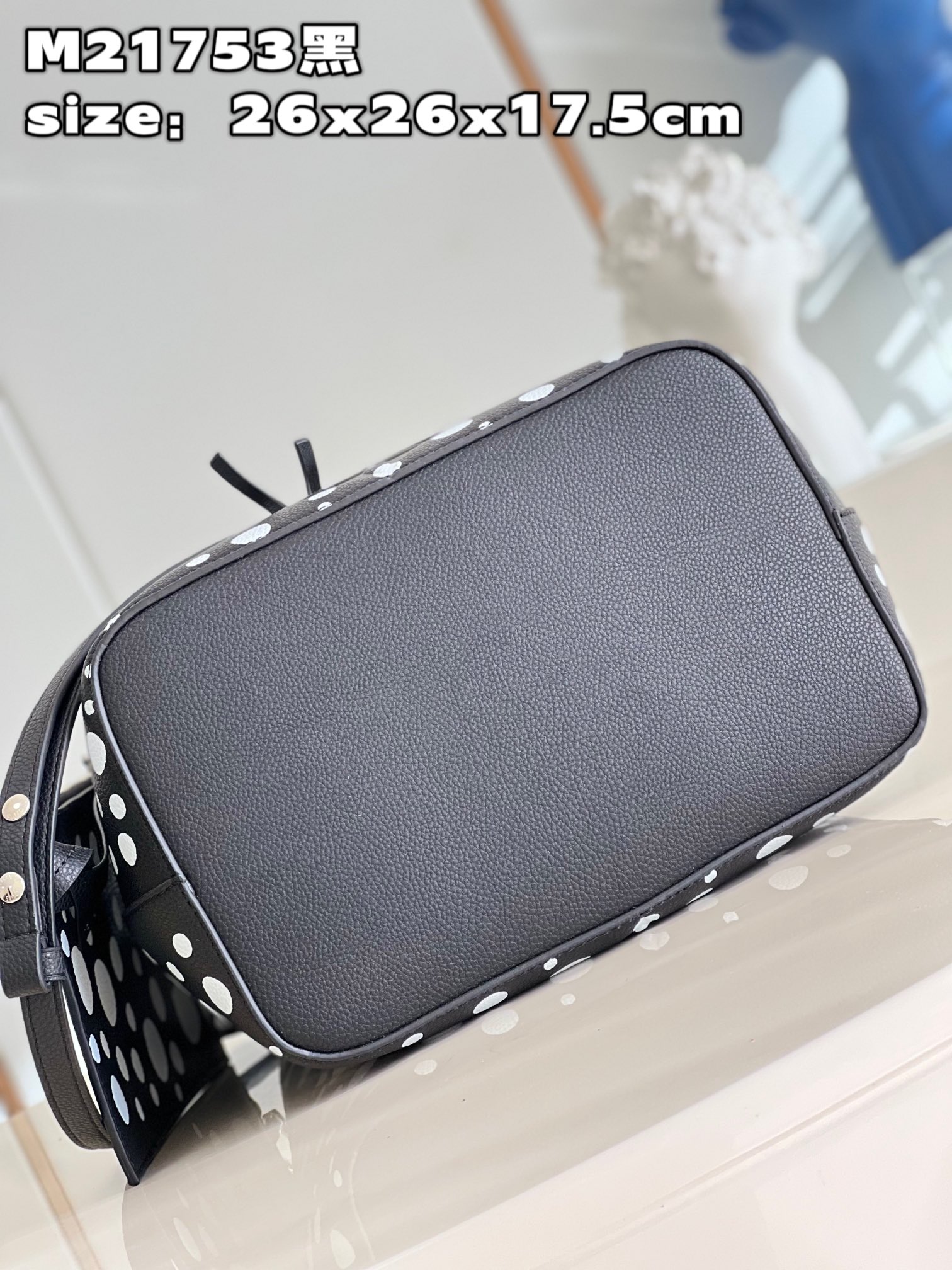 L0vis Vvtt0n Neonoe Bag M21753