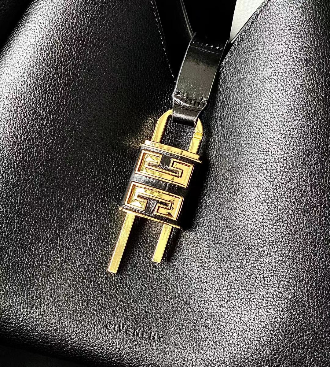 Givenchy G-Hobo Shoulder Bag Black 31cm