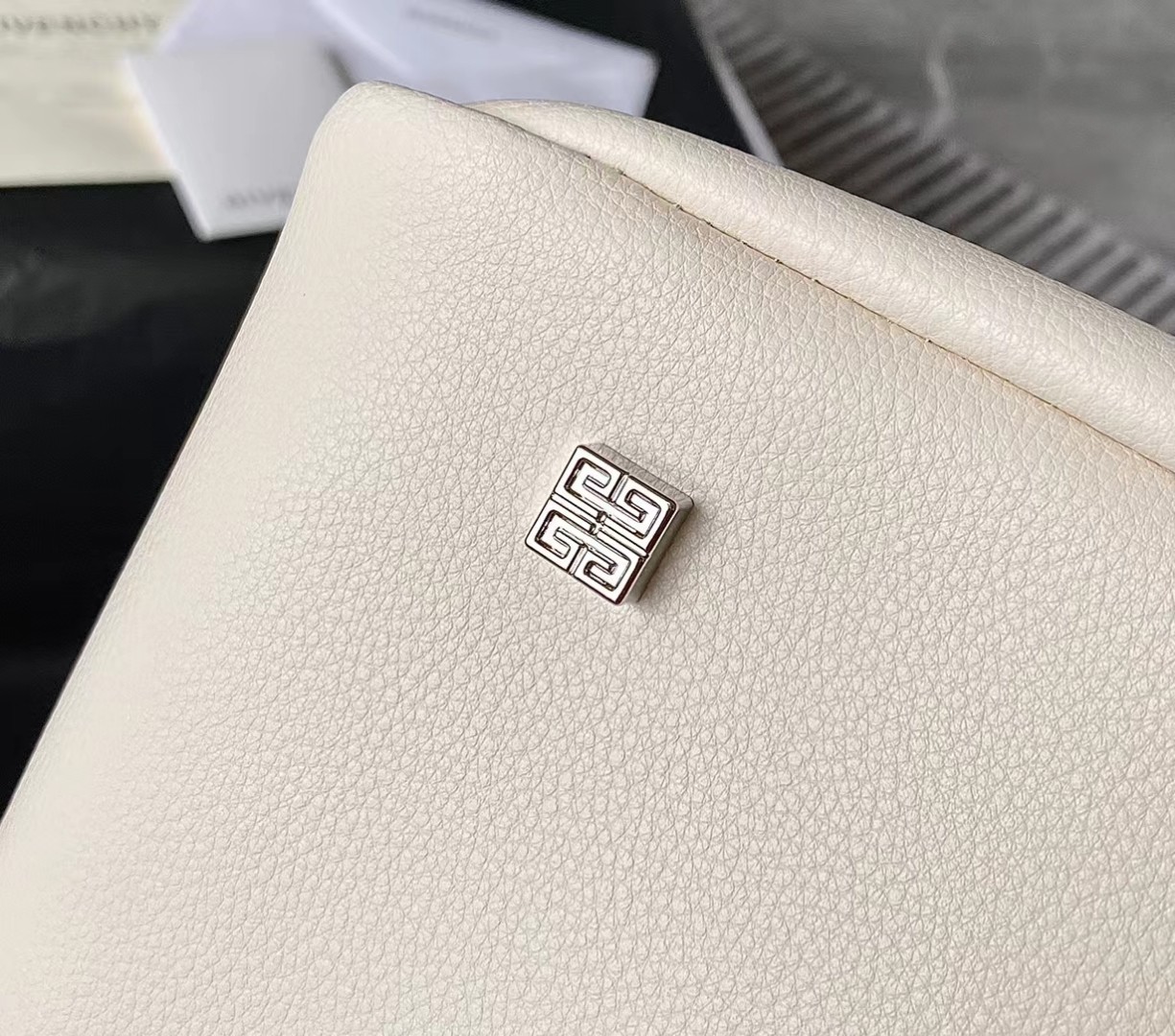 Givenchy G-Hobo Shoulder Bag WHite 31cm