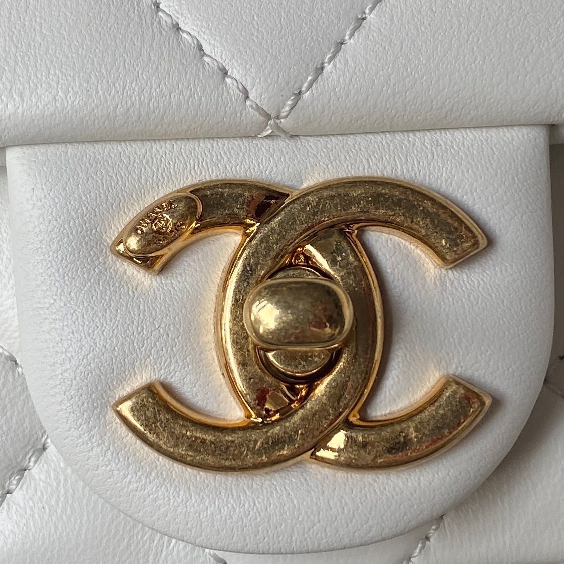 Ch**el Flap Bag White AS1160 20cm