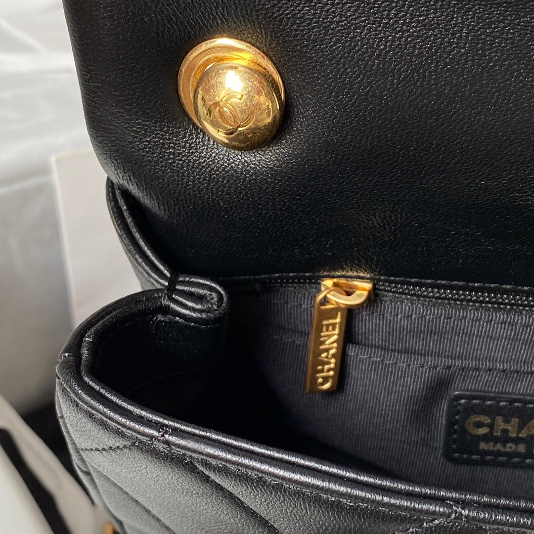 Ch**el Flap Bag Black AS1160 20cm