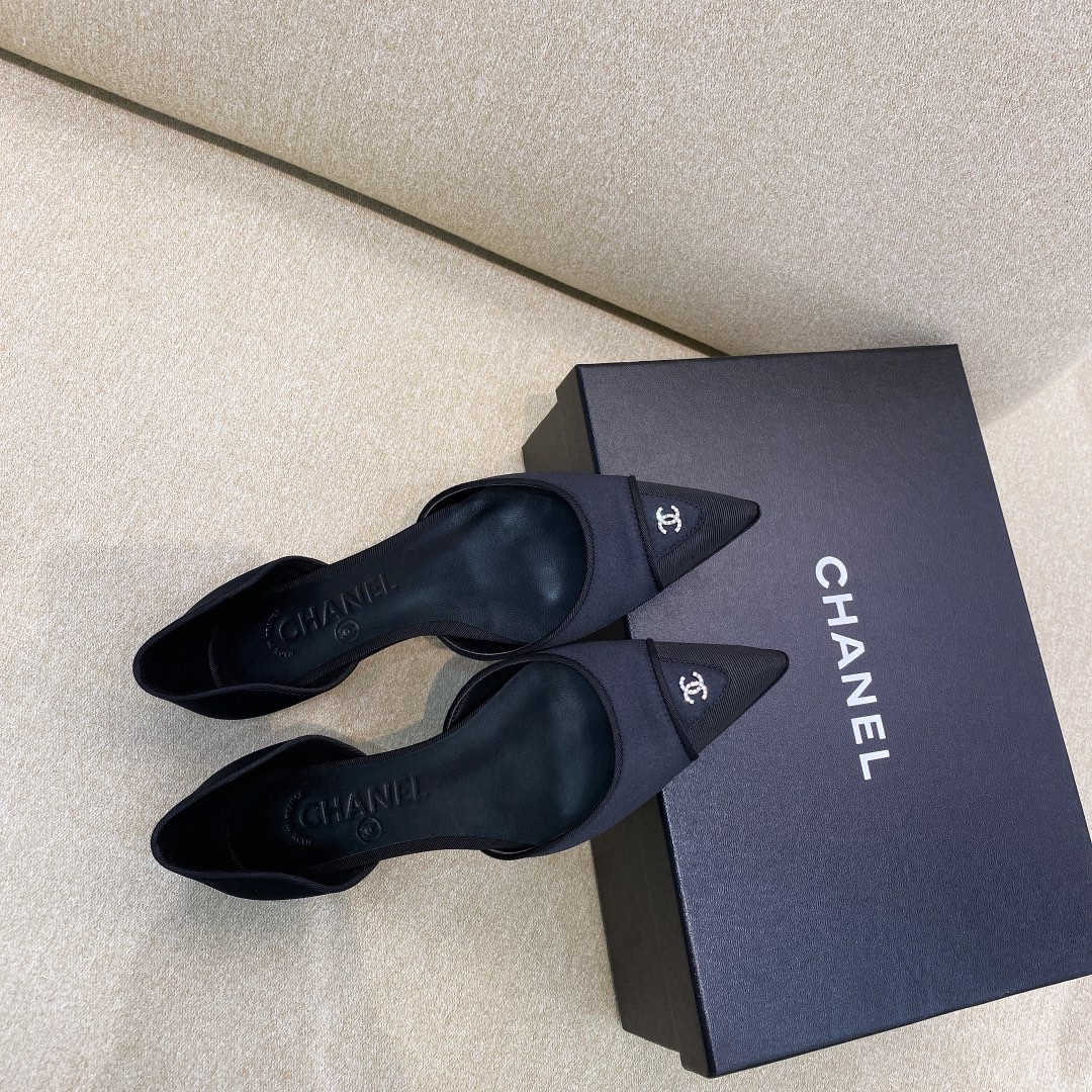 Ch**el Flat 02