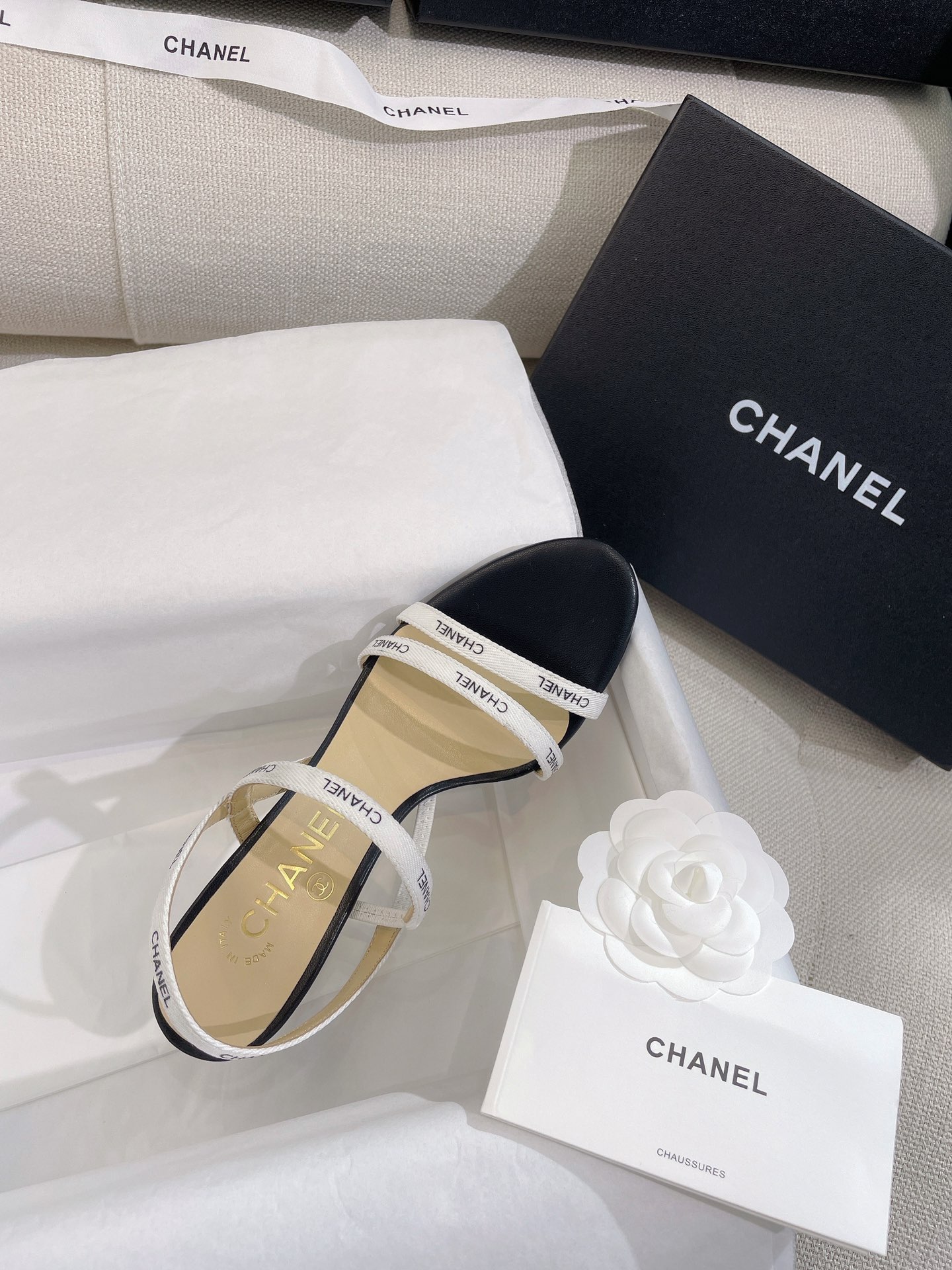 Ch**el Heels 04