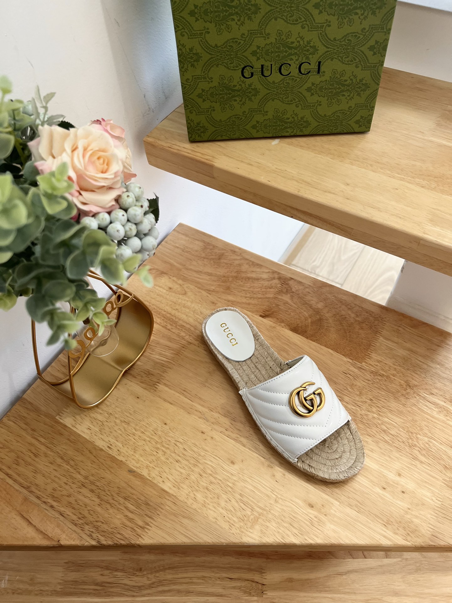 Gvc*1 Espadrille Slippers White
