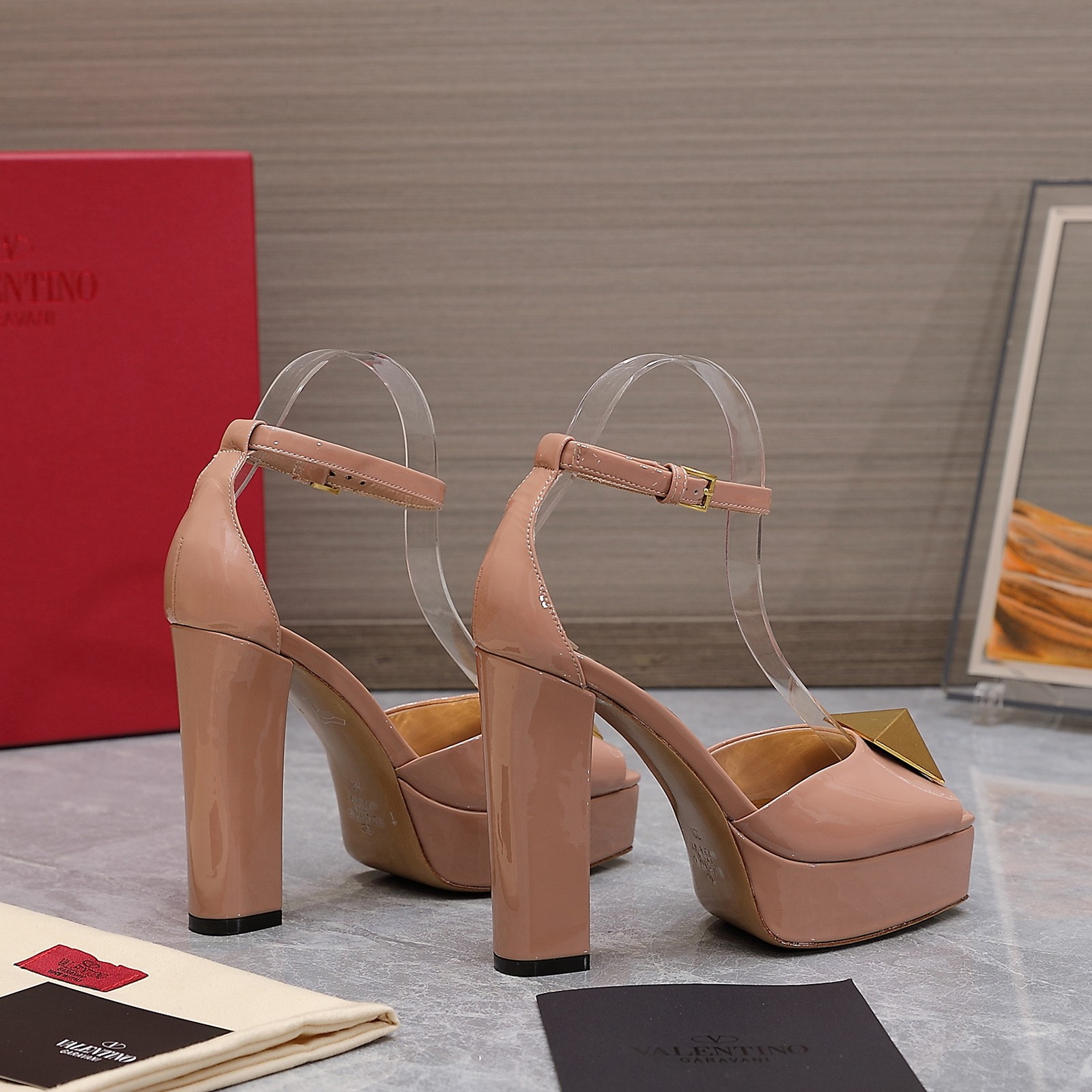 Va1e*ntin0 Heels Pink 