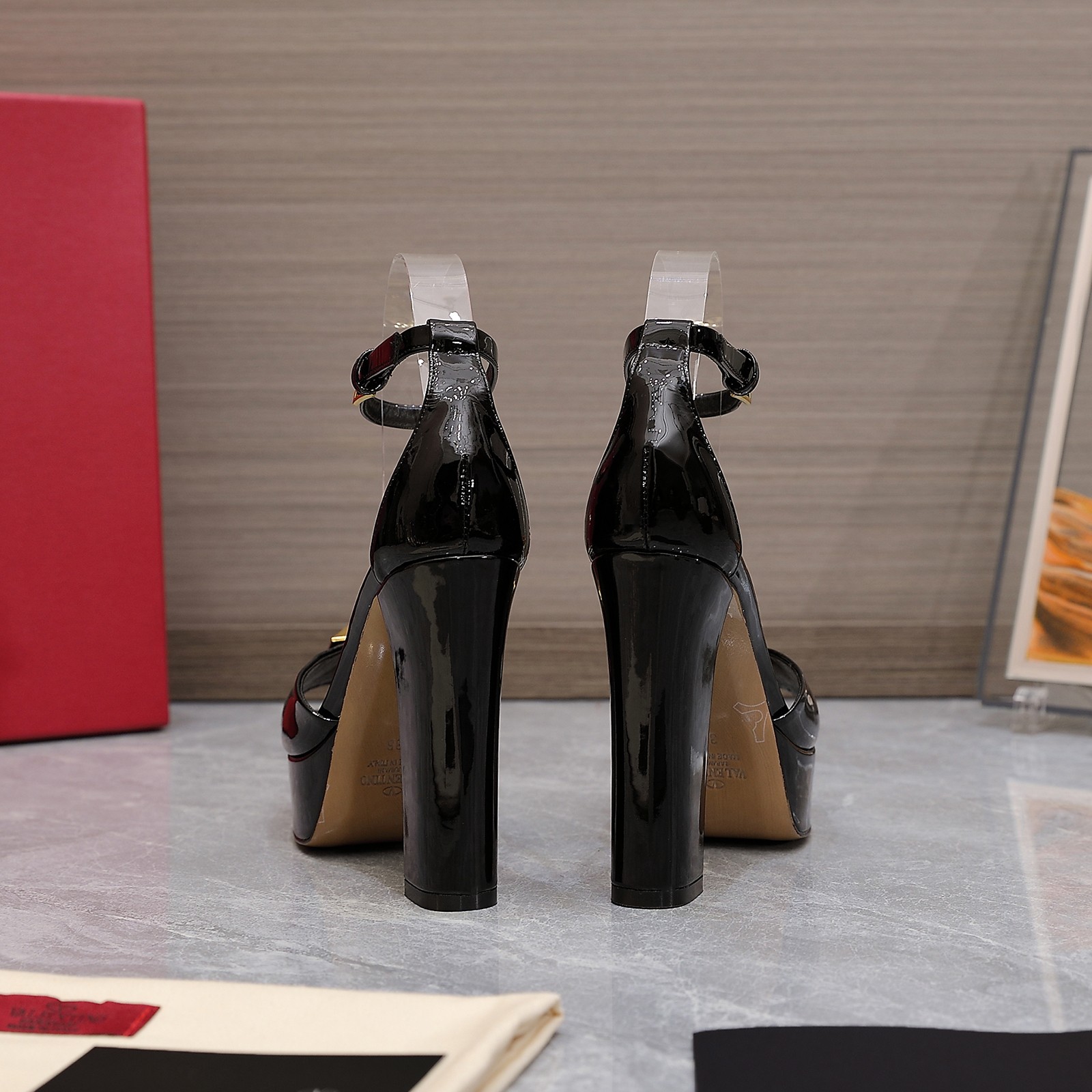 Va1e*ntin0 Heels Baby Black