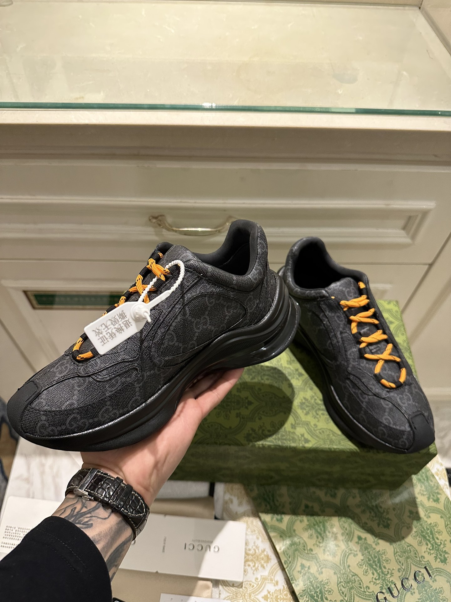 Gvc*1 Run Sneakers