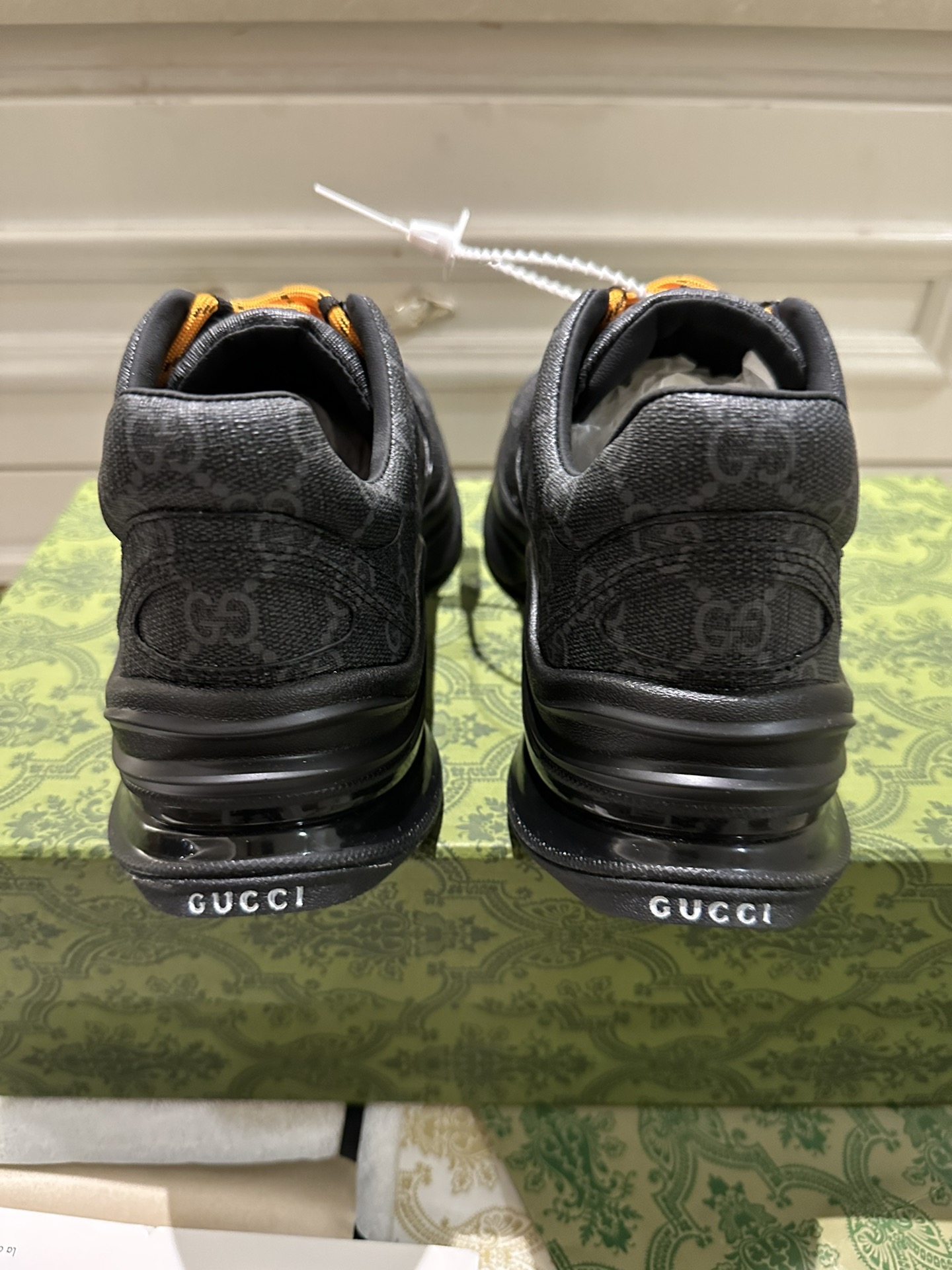 Gvc*1 Run Sneakers