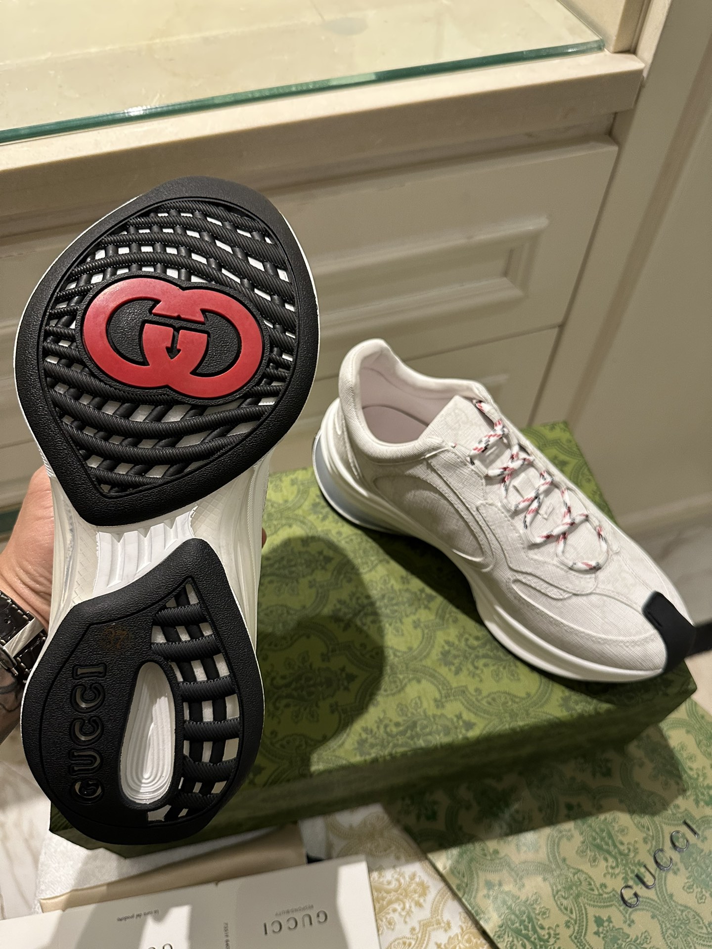 Gvc*1 Run Sneakers 03