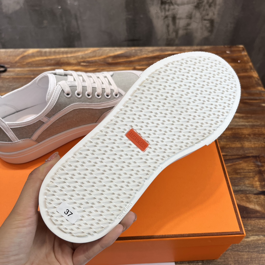 H**me5 Low-Top Sneakers Grey