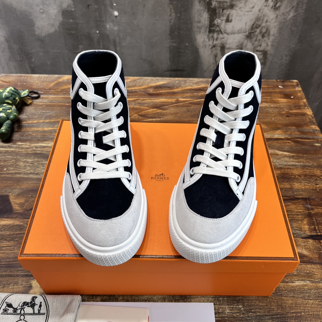 H**me5 HighTop Sneakers Black