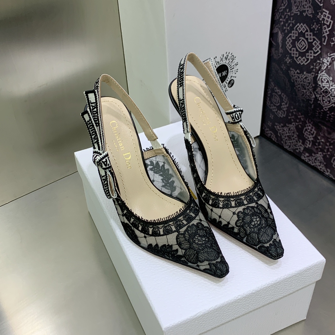 D10r Mid Heel shoes 9.5cm
