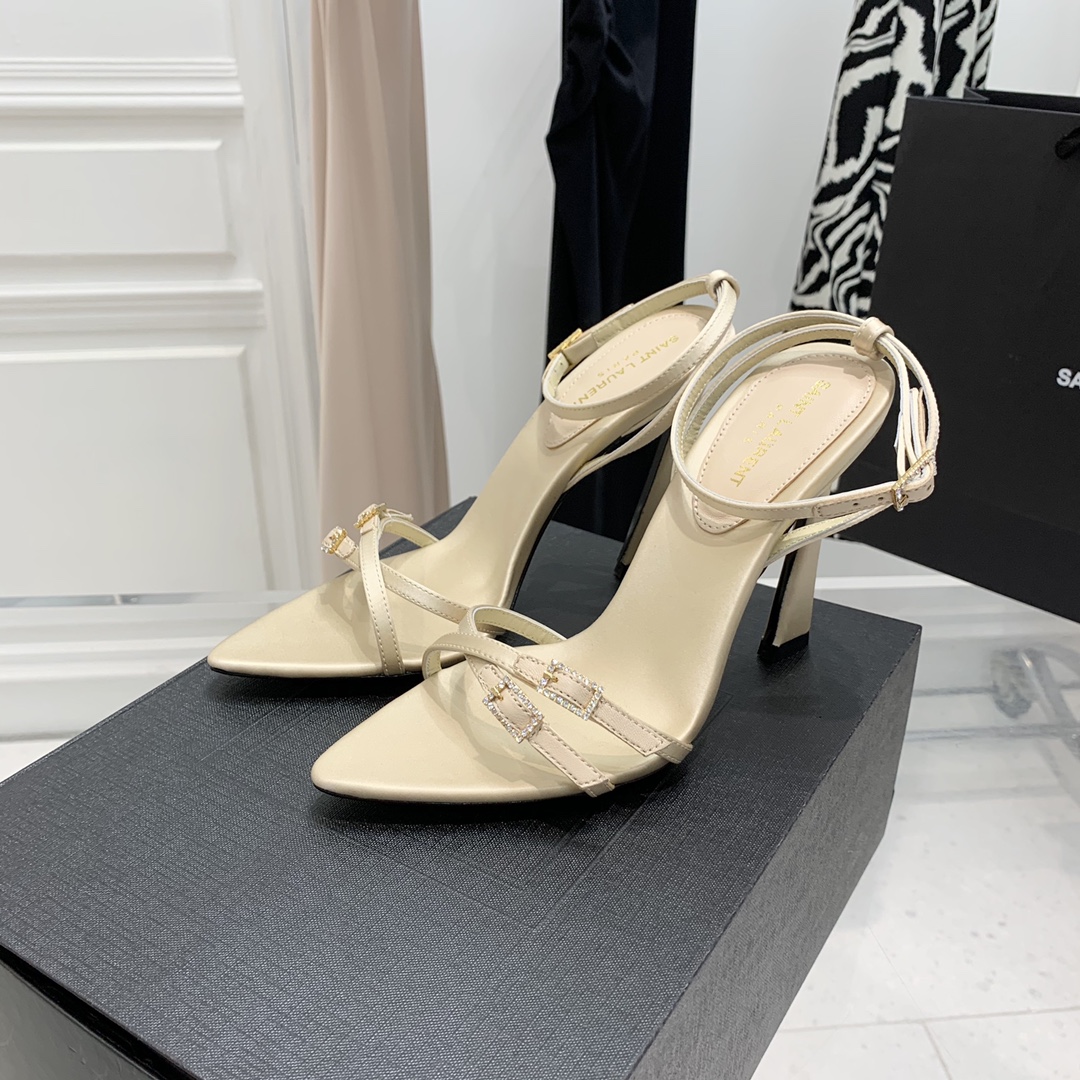 Y51 Claude Leather Heels Beige
