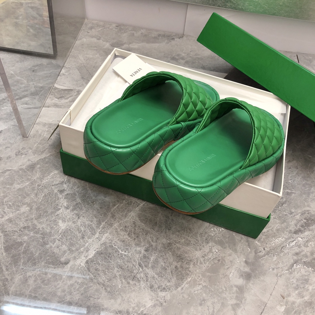 B0tt*ga Ven*ta Slippers Green