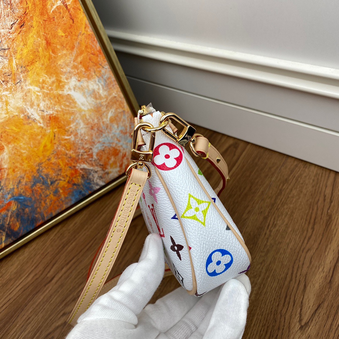 L0vis Vvtt0n Pochette Accessoires White M92649