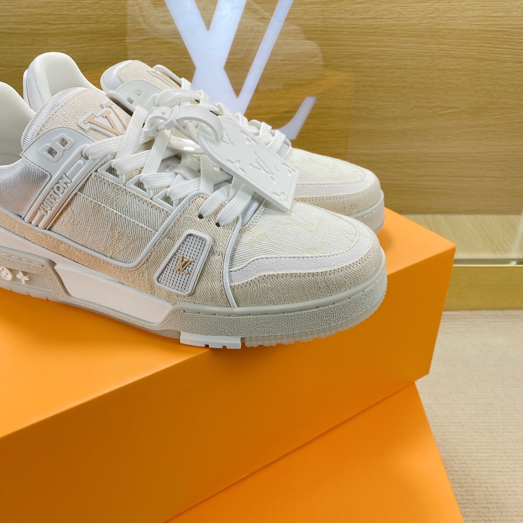 L0vis Vvtt0n Trainer Sneakers