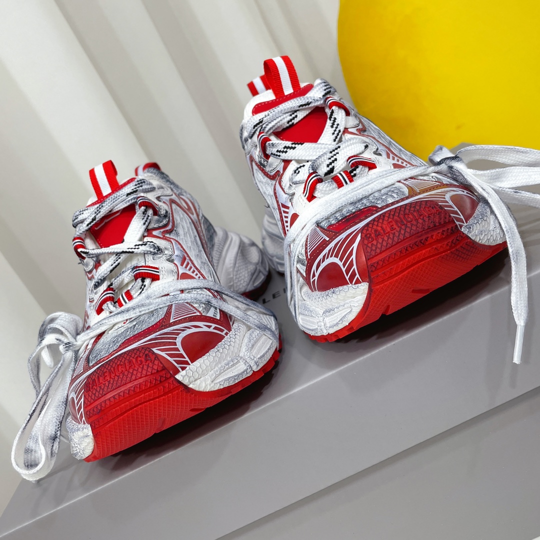 Ba1en*iaga 3XL Sneaker in Red