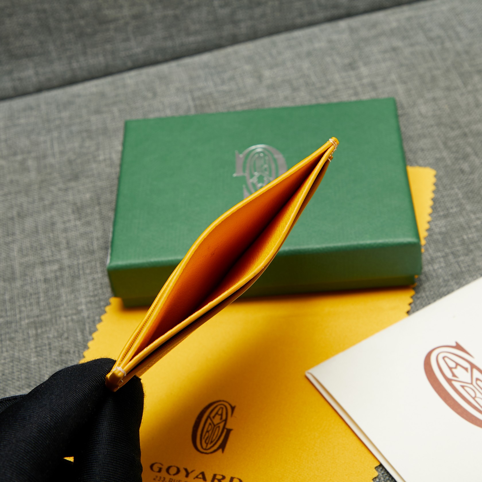 G09ard Wallet Yellow
