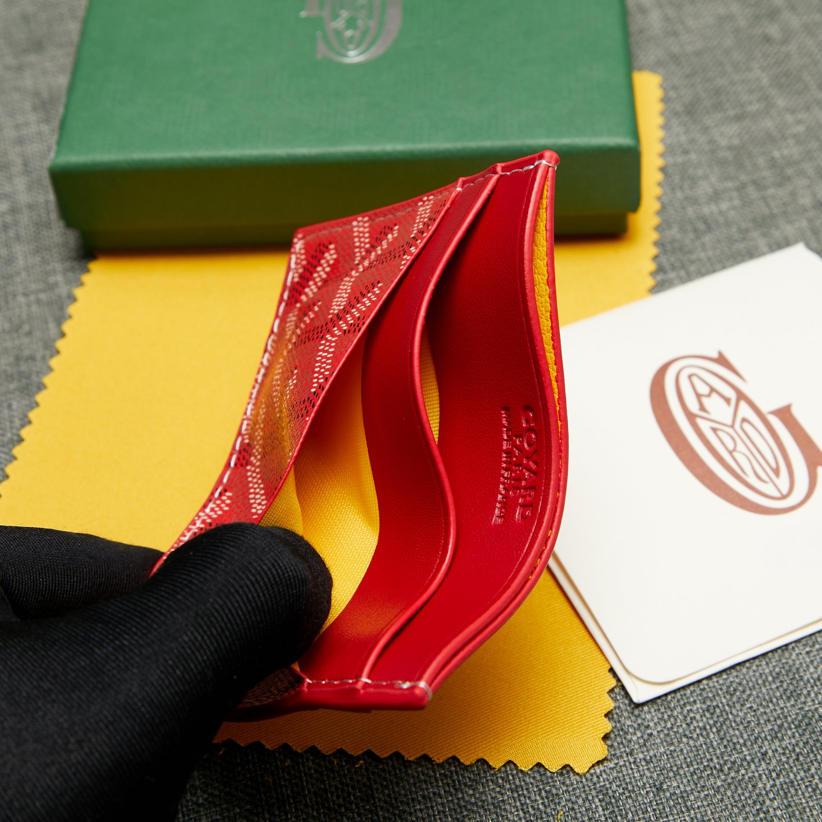 G09ard Wallet Red