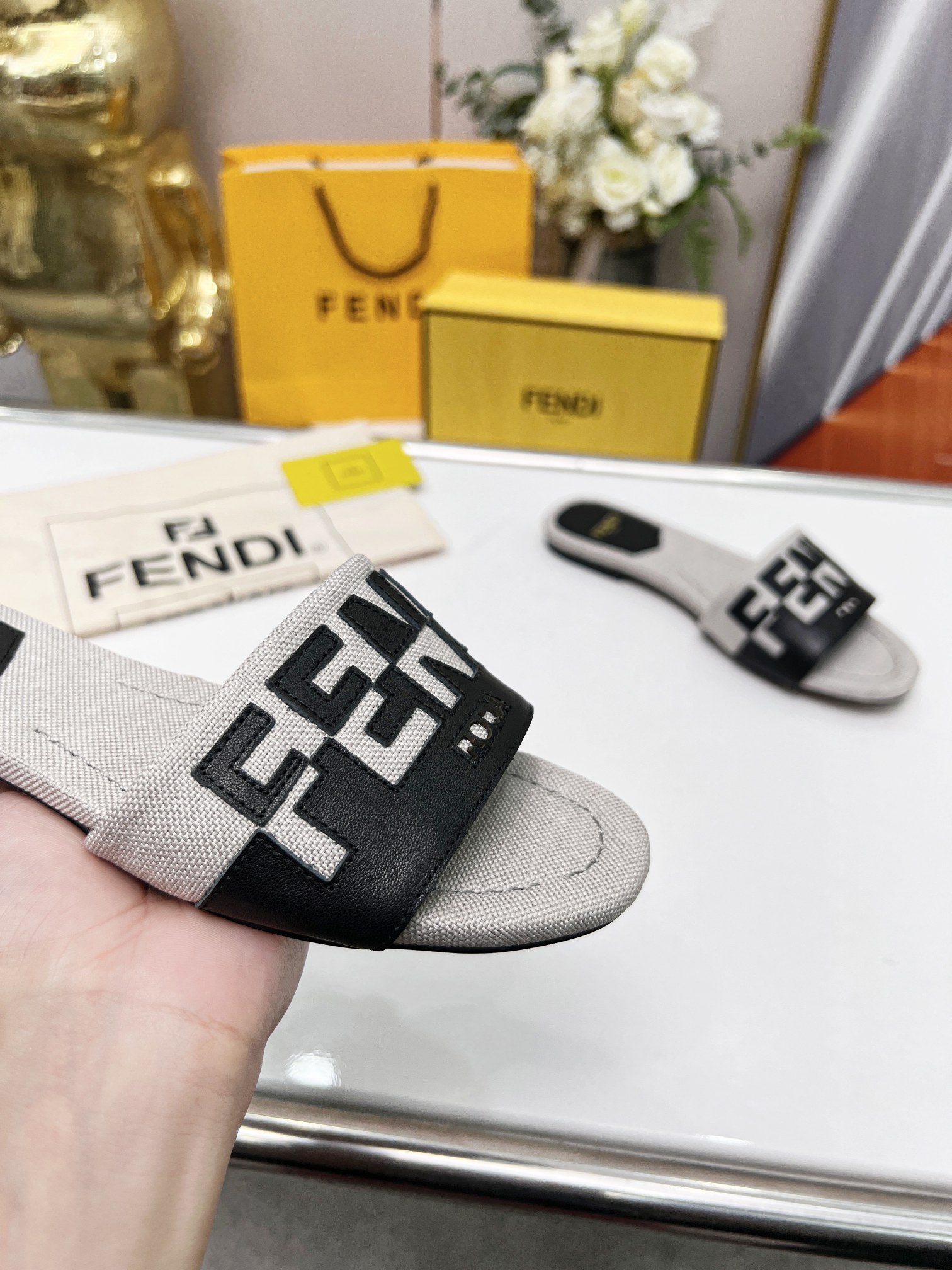 F**di Slippers