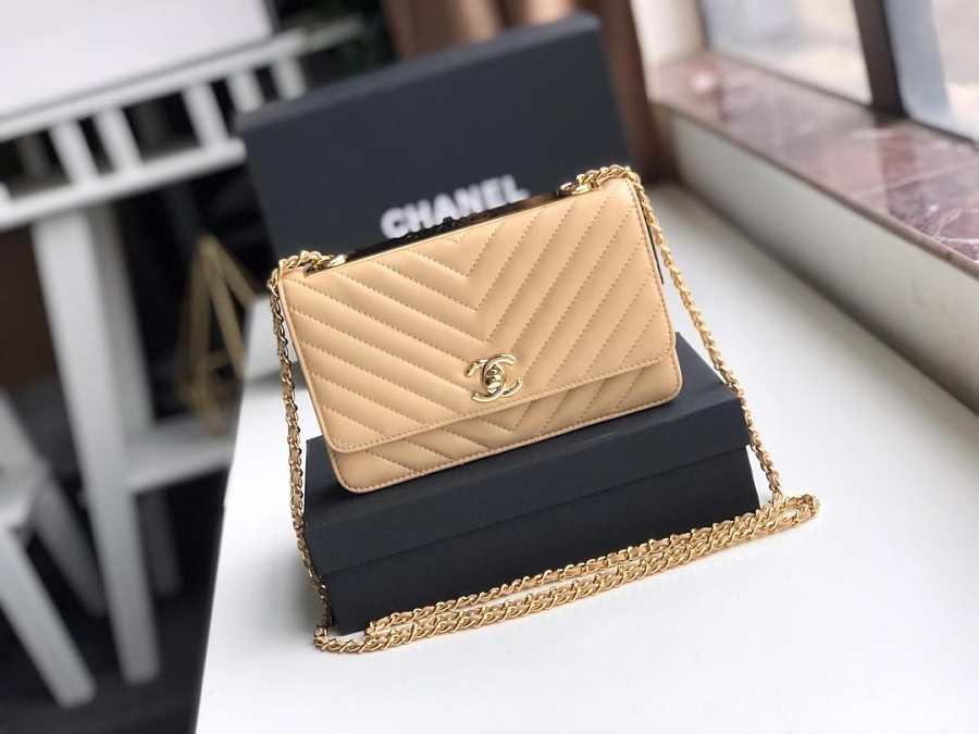Bagsaaa Ch**el WOC Gold Hardware Lambskin Chevron Beige - 20x12x4.5cm