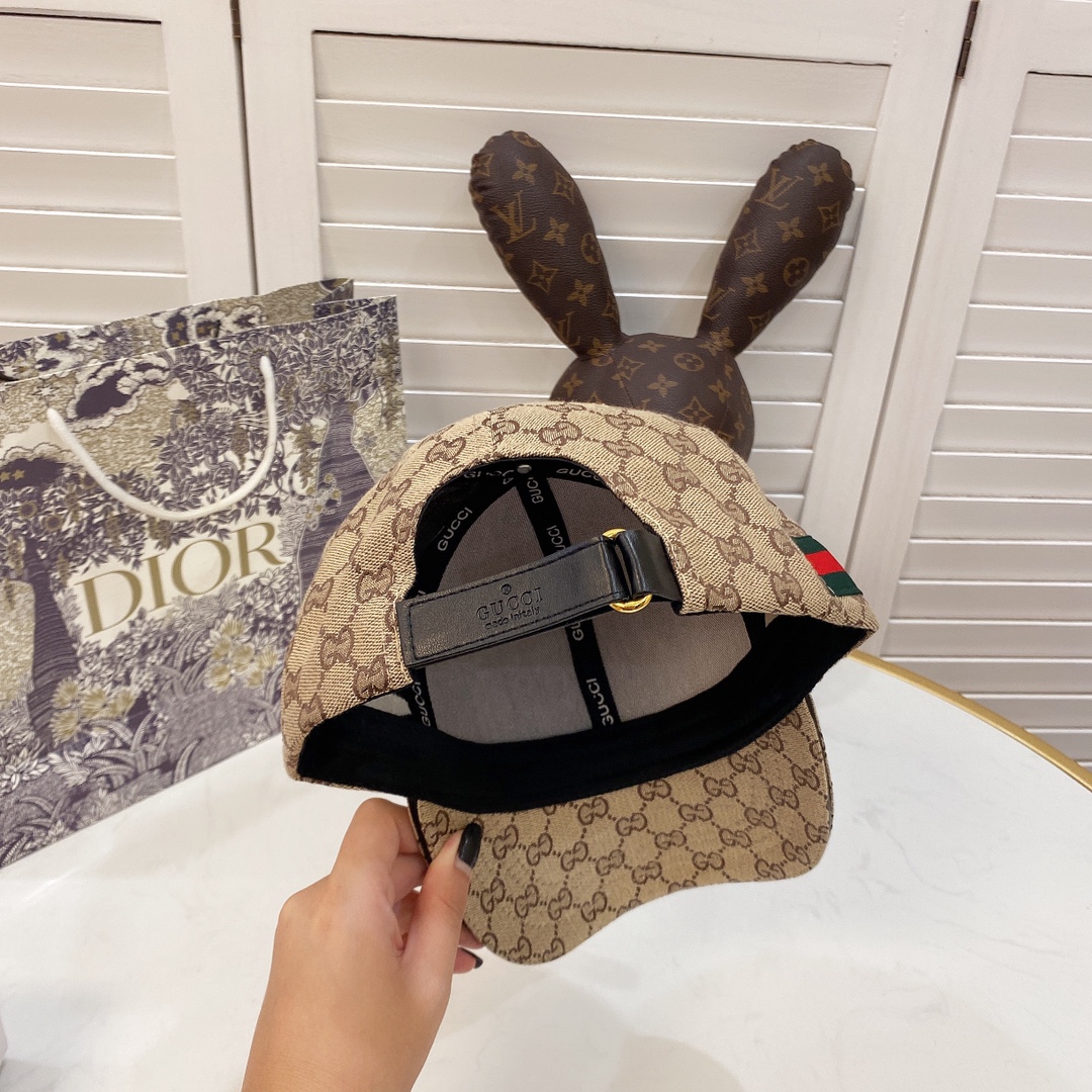 Bagsaaa Gvc*1 GG Canvas Baseball Cap 