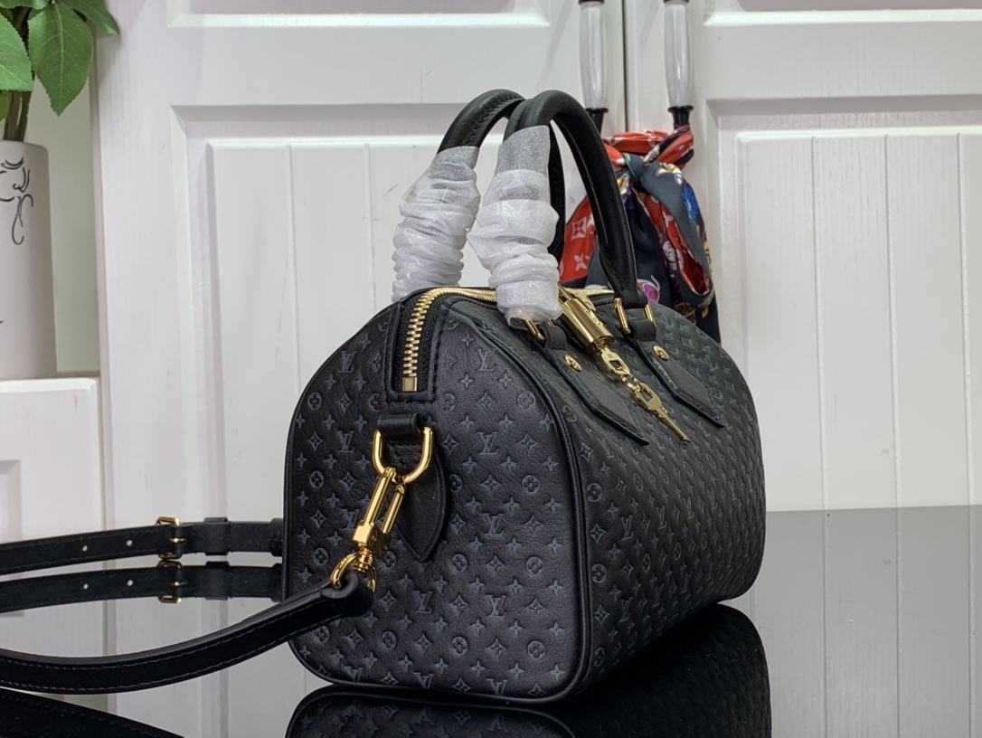 Bagsaaa L0vis Vvtt0n Speedy Bandoulière 20 in black calfskin - 20.5 x 13.5 x 12 cm