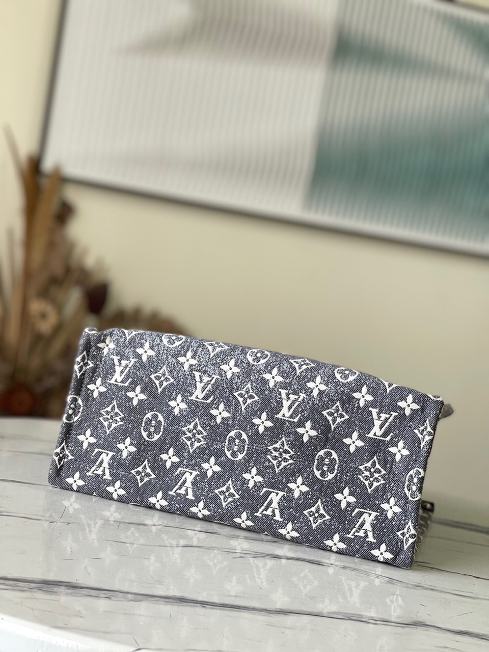 Bagsaaa L0vis Vvtt0n Onthego MM Denim Black - 35 x 27 x 14 cm