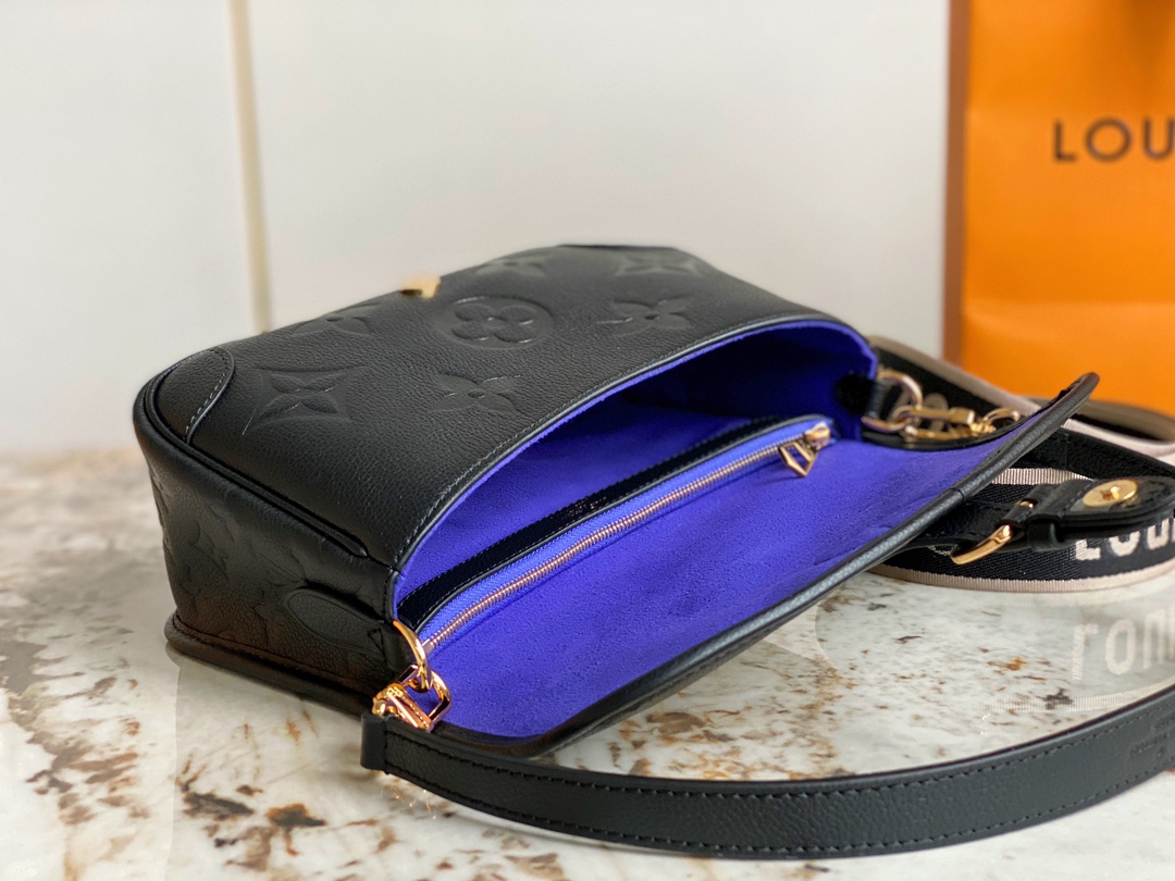 Bagsaaa L0vis Vvtt0n Diane Black Bag - 23 x 16 x 8.5 cm