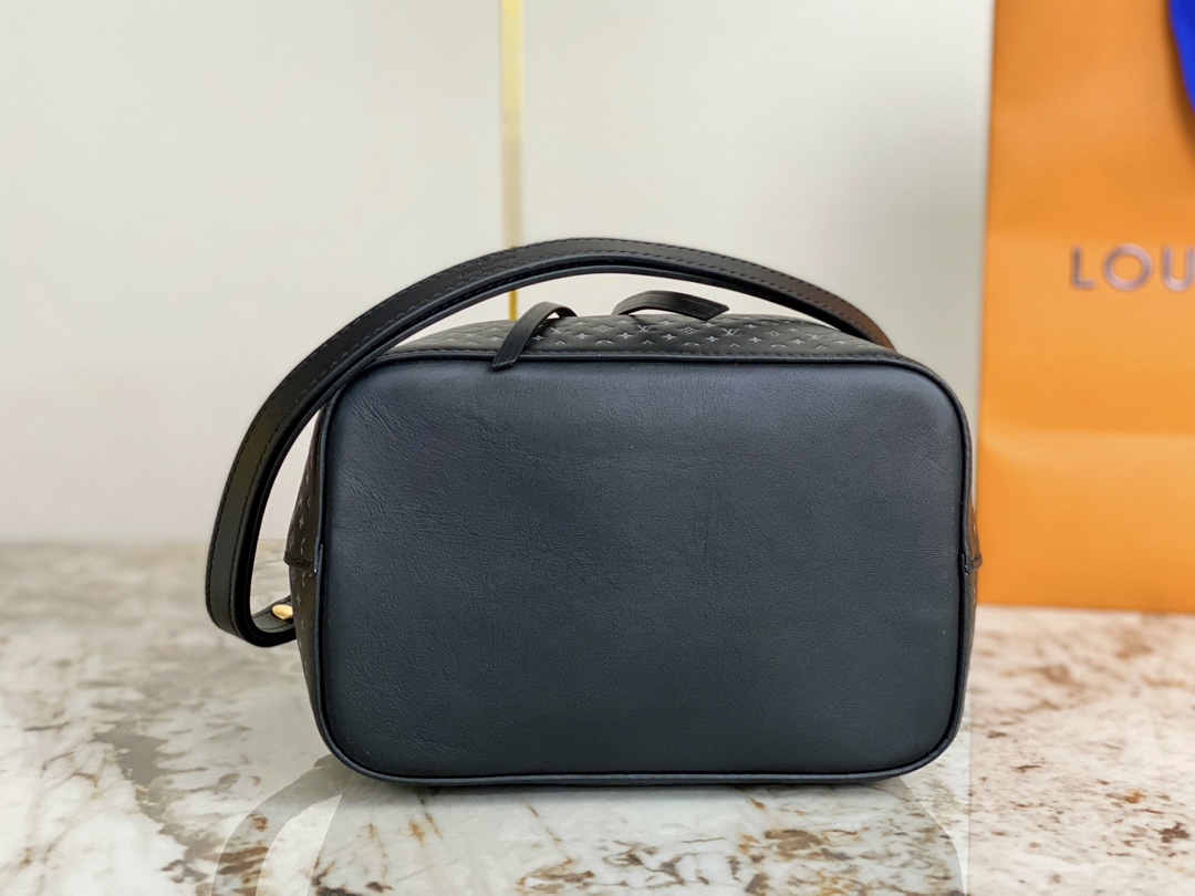 Bagsaaa L0vis Vvtt0n Neonoe BB Black Calfskin - 20 x 20 x 13 cm