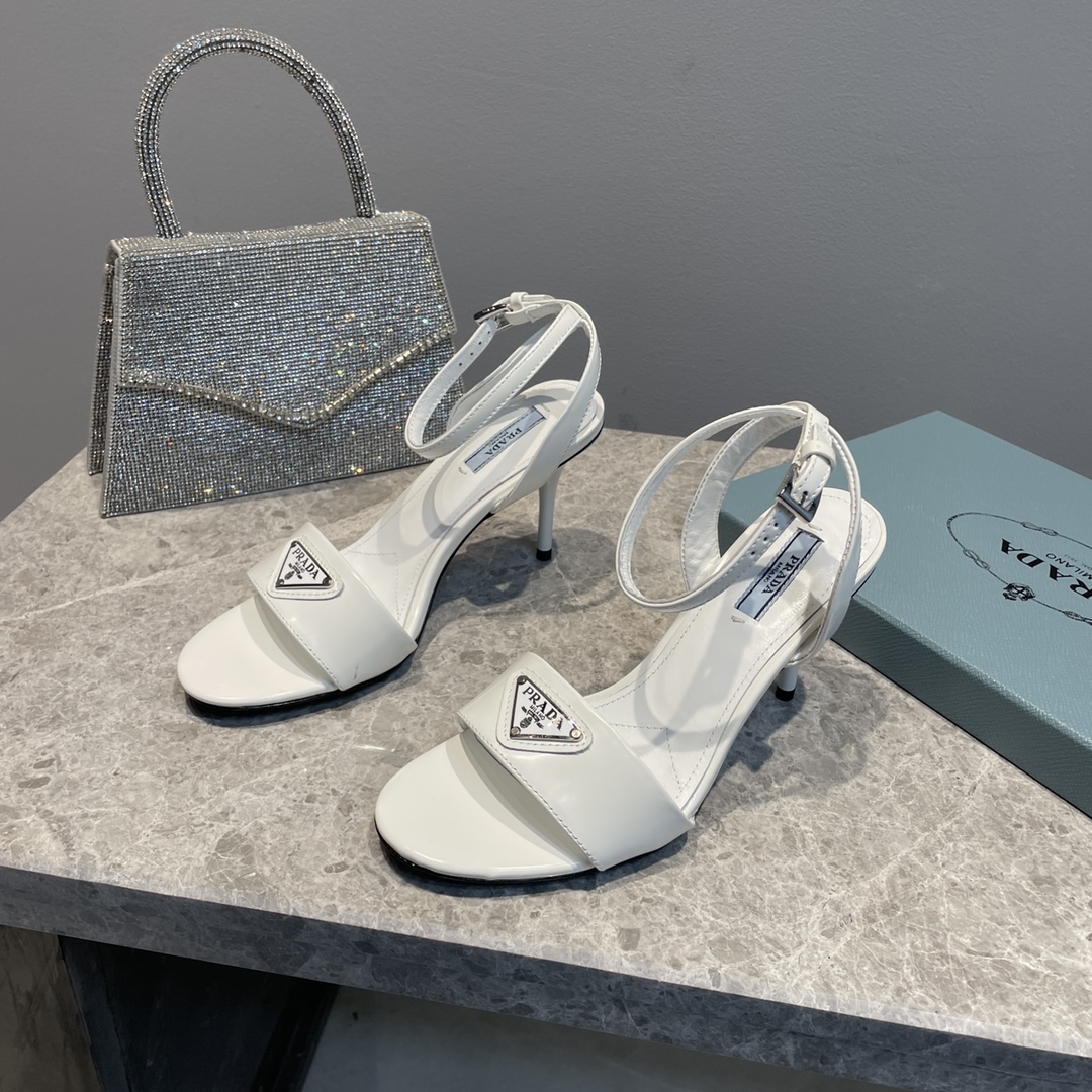 Bagsaaa Pra*a Sandals (4 colors)