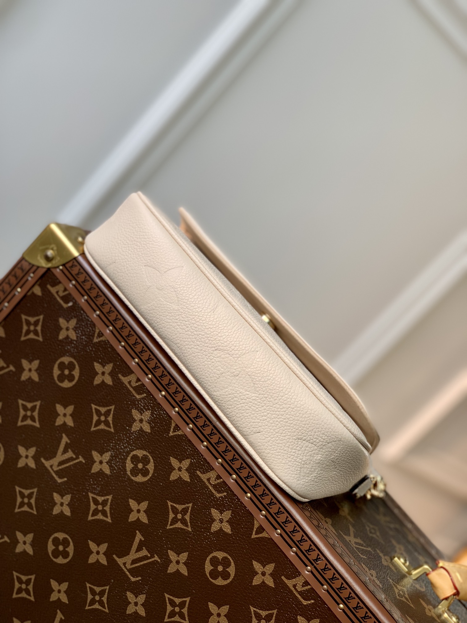 Bagsaaa L0vis Vvtt0n Wallet on Chain Ivy Cream M82210 - 23.5 x 12.0 x 4.3cm