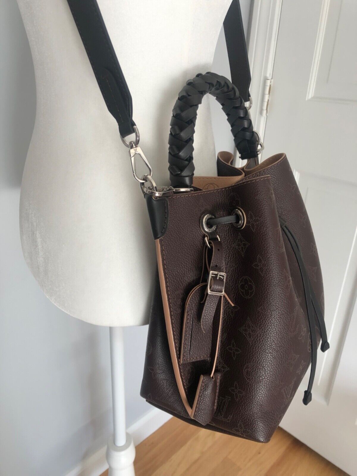 Bagsaaa L0vis Vvtt0n Muria Mahina Neonoe Brown Chocolate - 25 x 25 x 20 cm