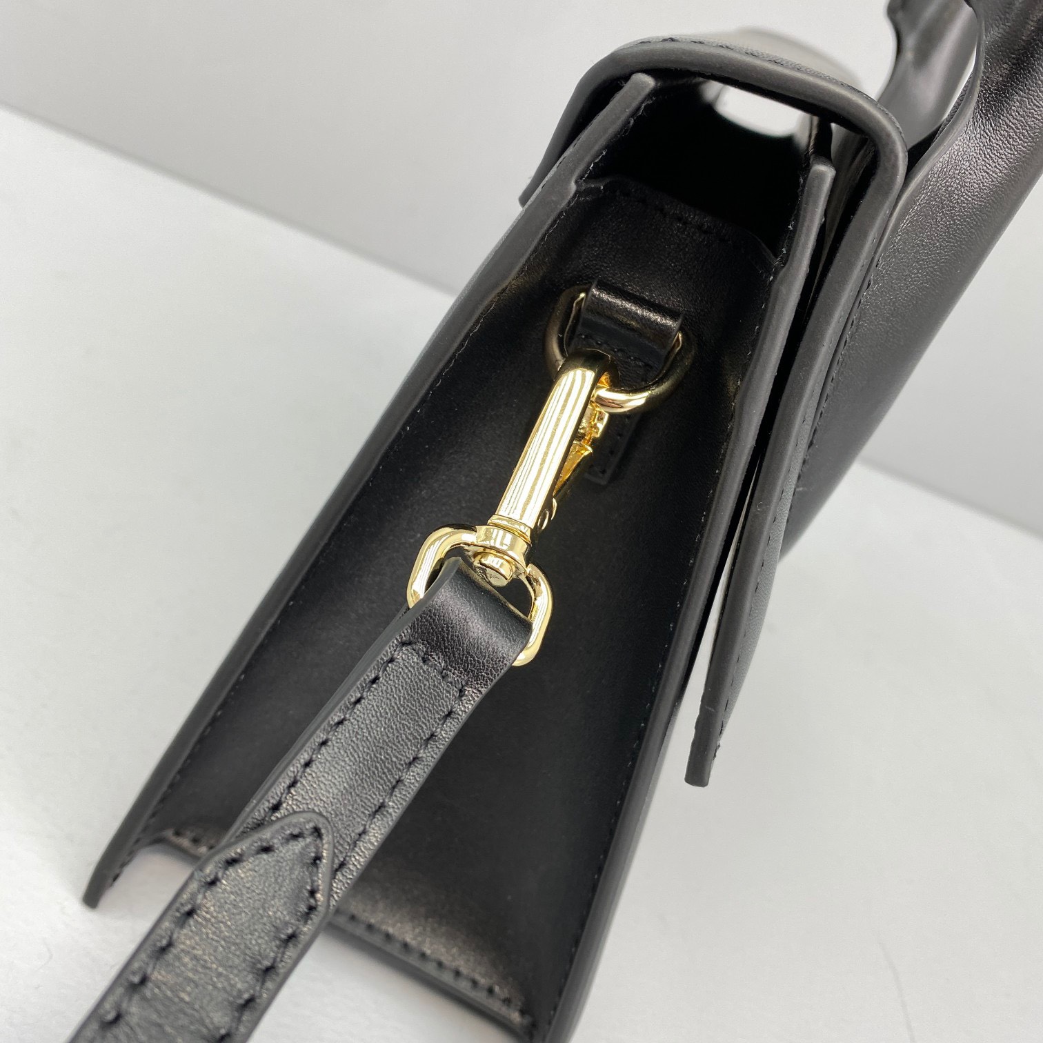 Bagsaaa Jacquemus Le Grand Chiquito Black Leather - 22x18cm