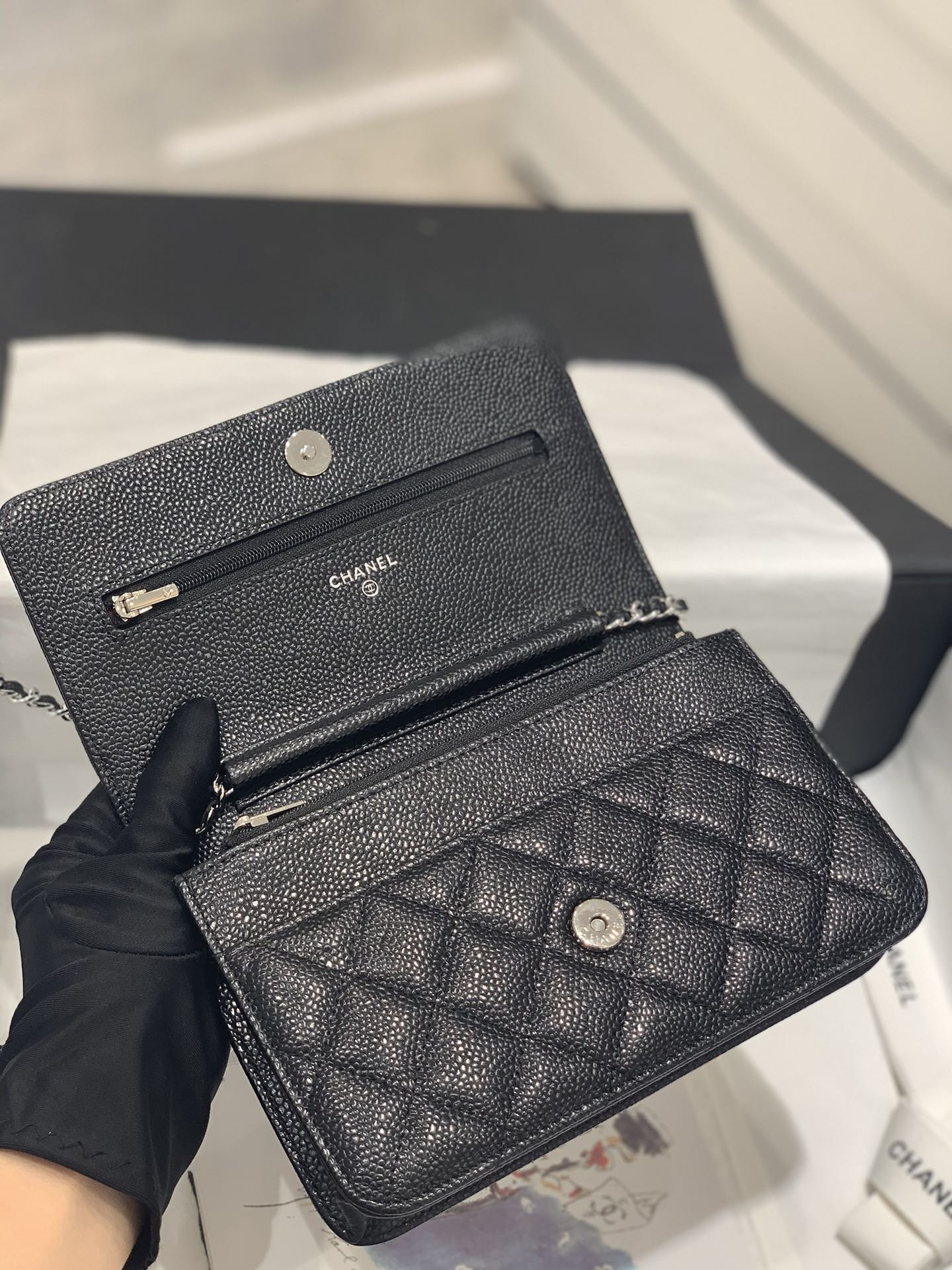 Bagsaaa Ch**el WOC Caviar Leather Black With Silver Hardware - 19-3.5-12cm