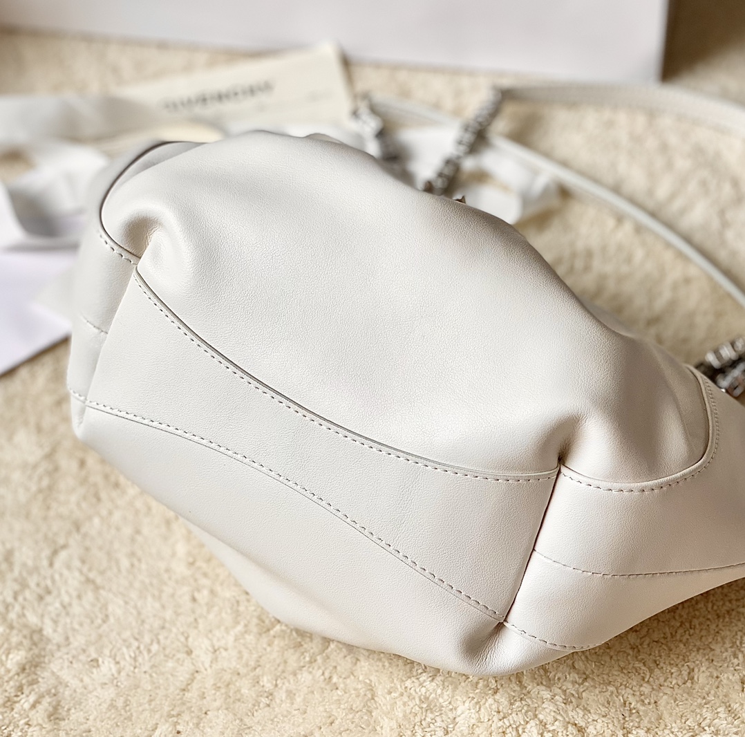 Bagsaaa Givenchy Kenny White Bag - 32x22x17cm