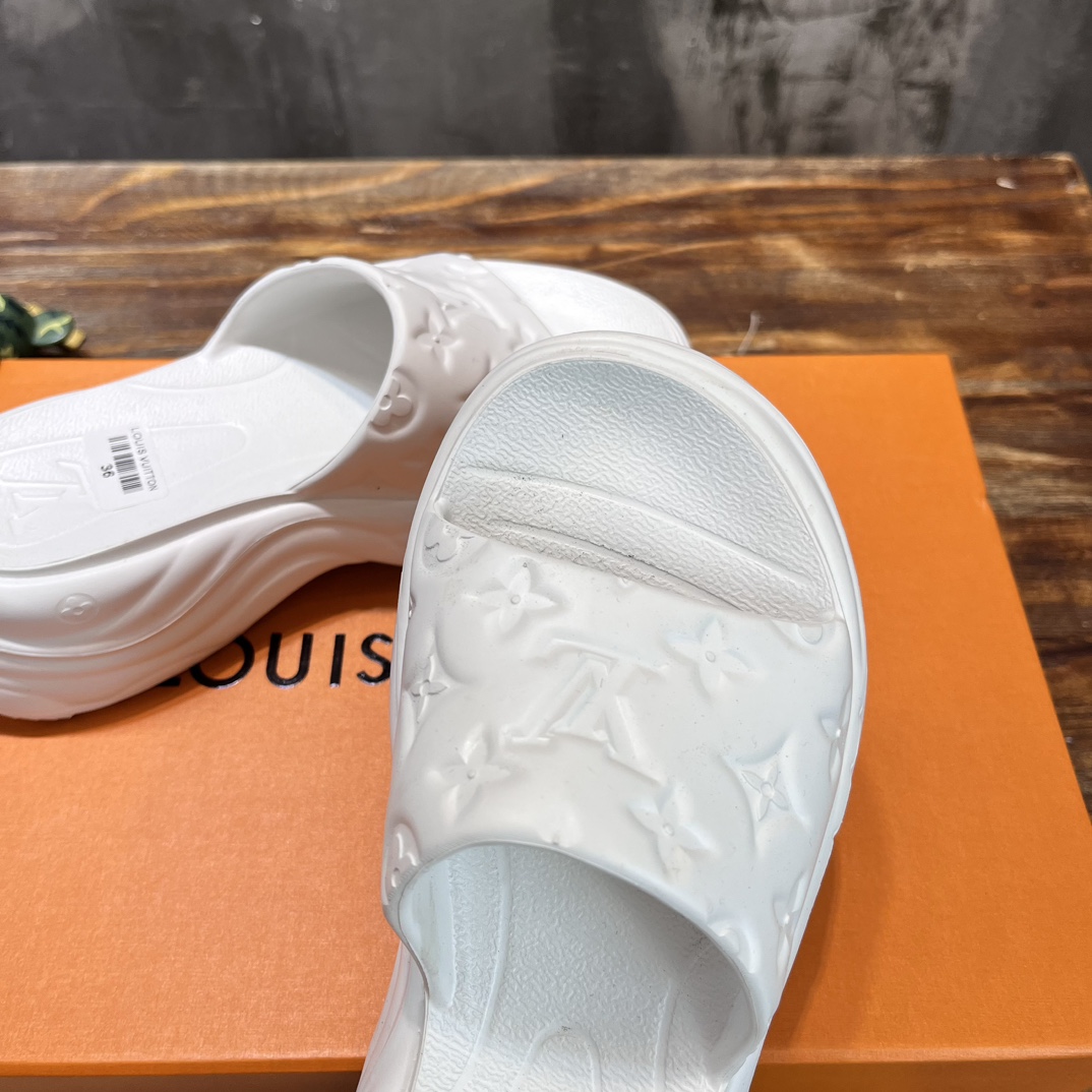 Bagsaaa L0vis Vvtt0n Pool 55 Flat Comfort Mule White