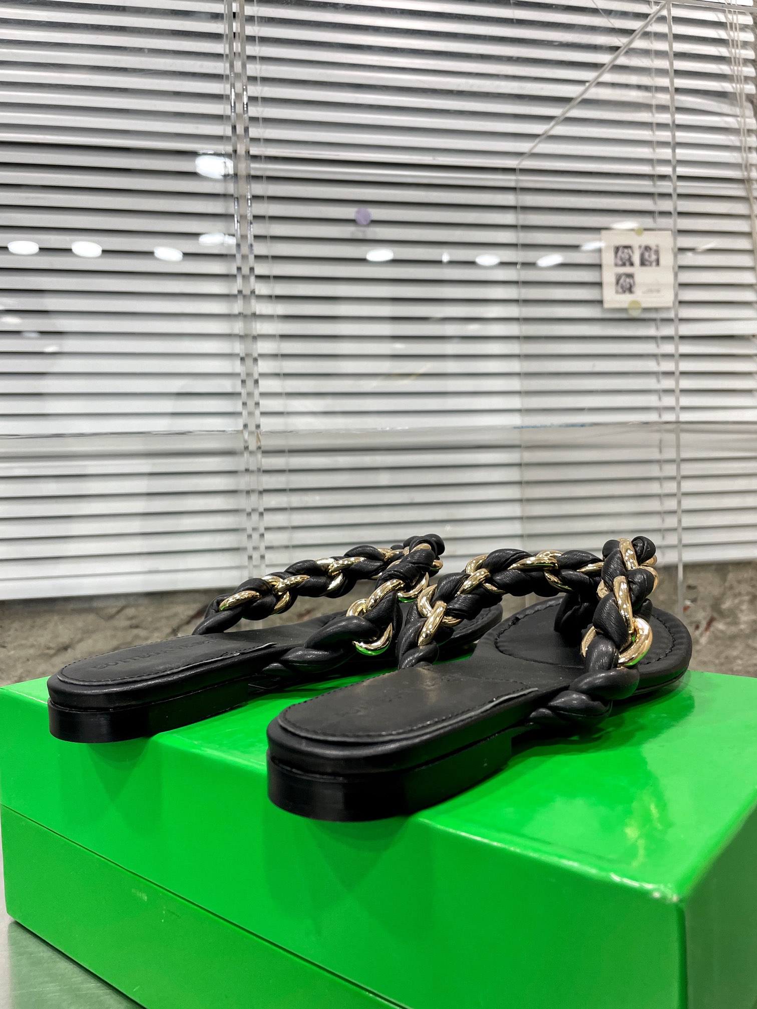Bagsaaa B0tt*ga Ven*ta Rubber Lido In Cane Sugar Black