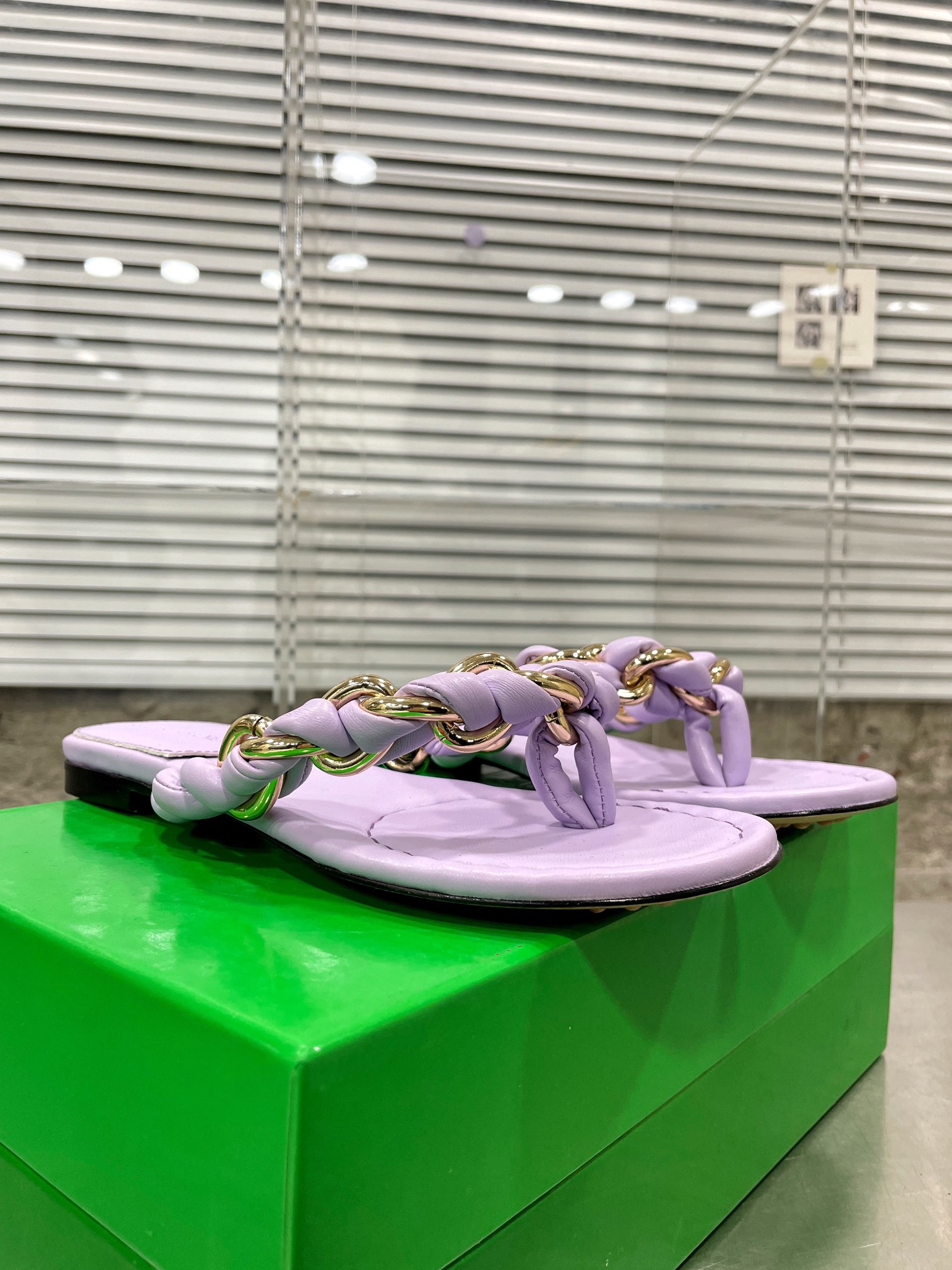 Bagsaaa B0tt*ga Ven*ta Rubber Lido In Cane Sugar Purple
