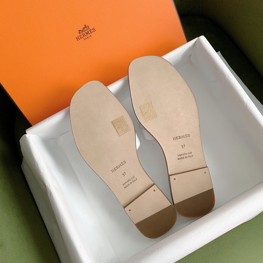 Bagsaaa H**me5 Oran Sandal White
