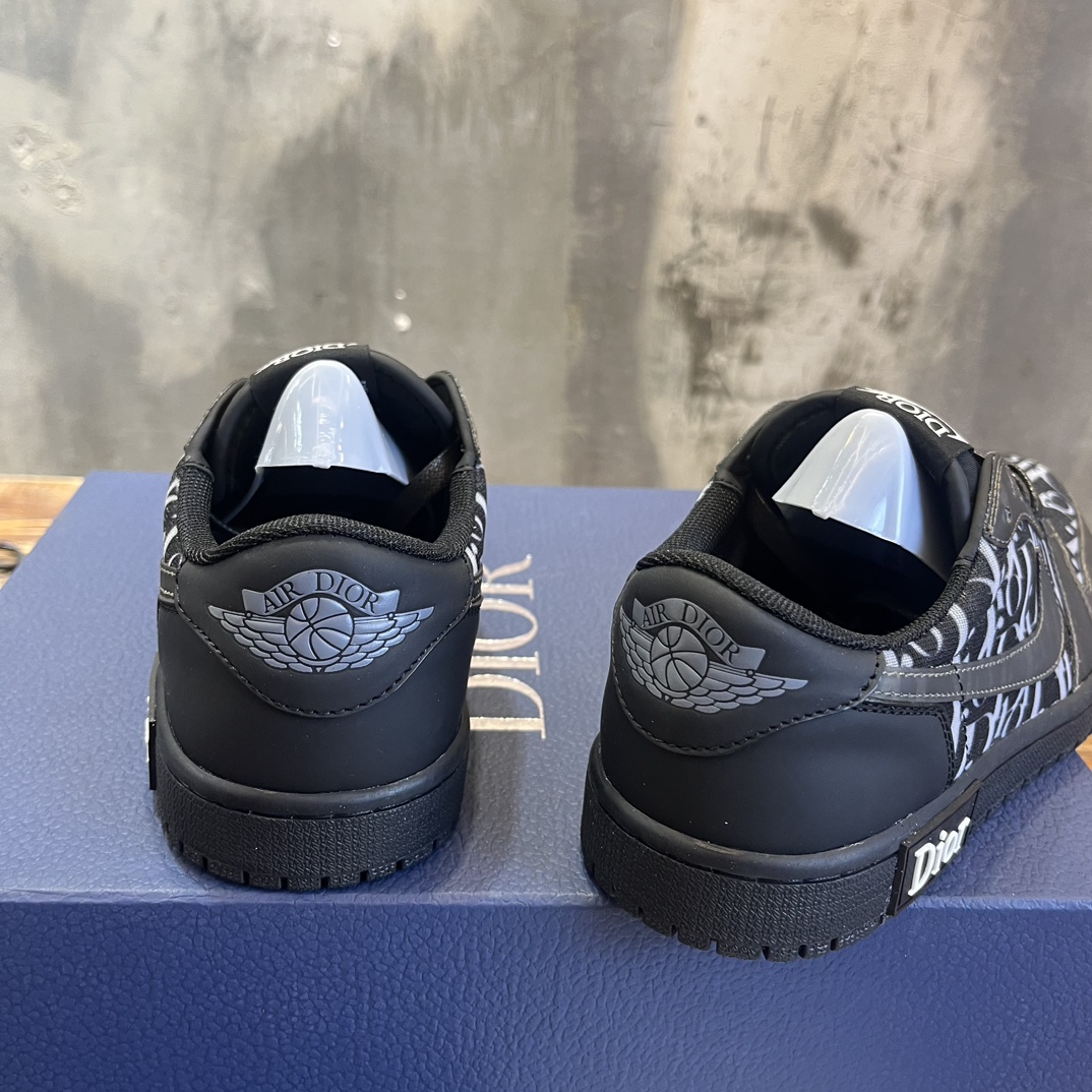 Bagsaaa Nike x D10r Dunk Low White and Black