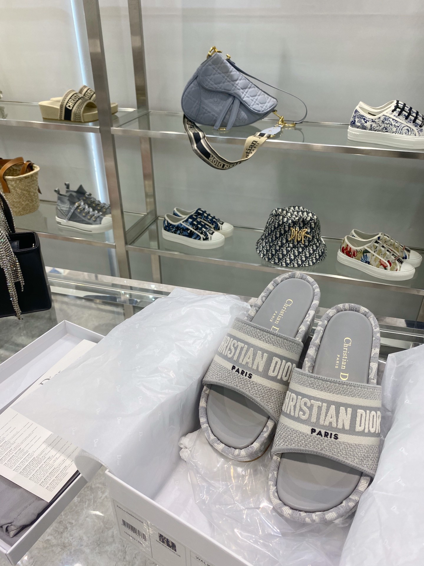 Bagsaa D10r Dway Grey Sandals