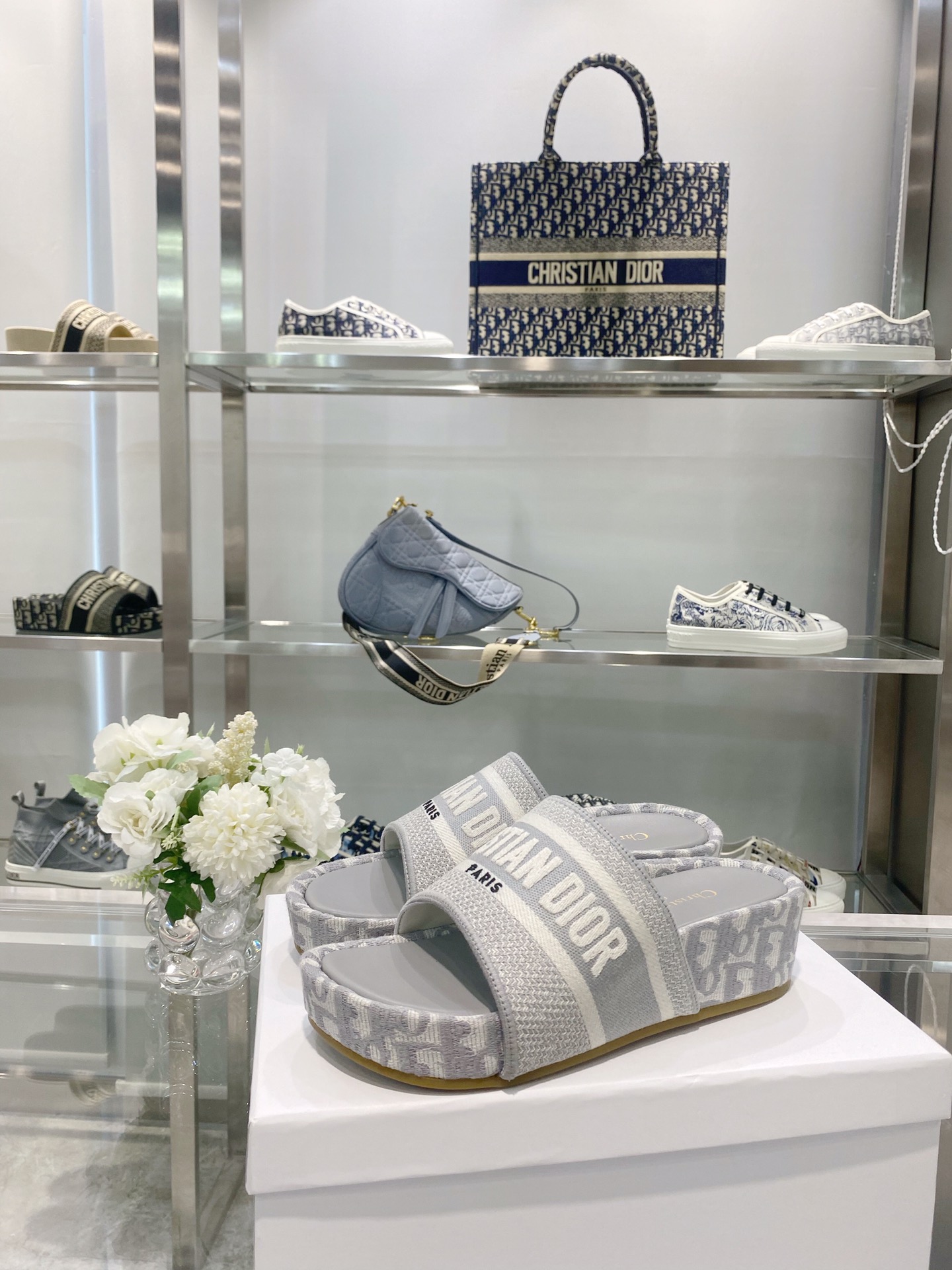 Bagsaa D10r Dway Grey Sandals