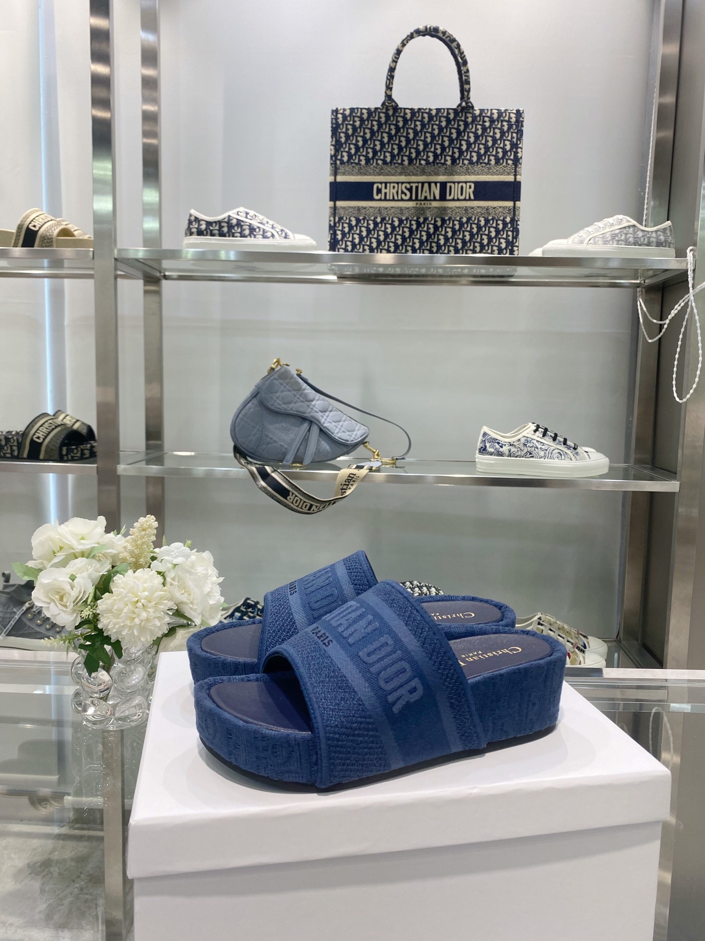 Bagsaa D10r Dway All Blue Sandals 