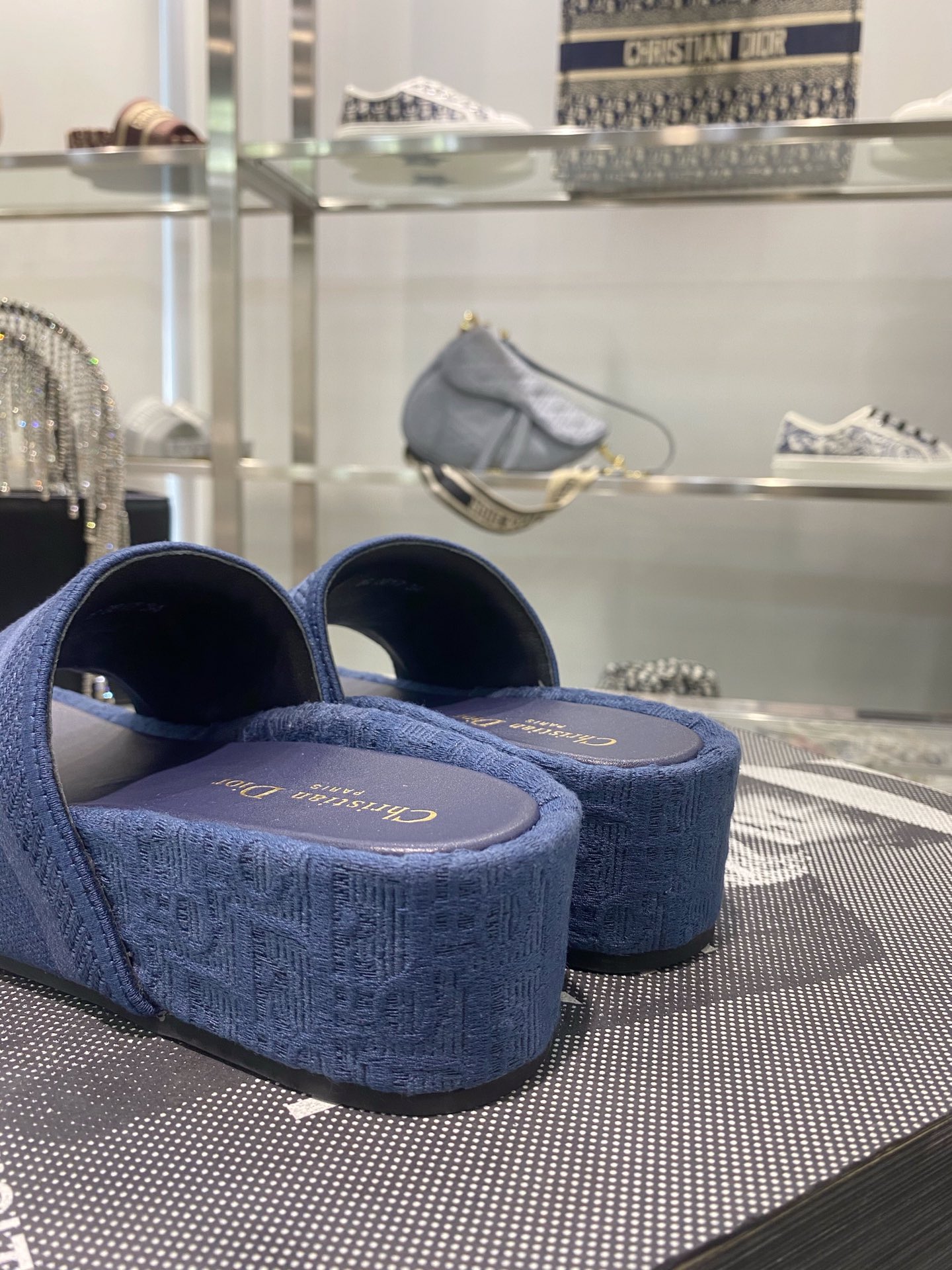 Bagsaa D10r Dway All Blue Sandals 