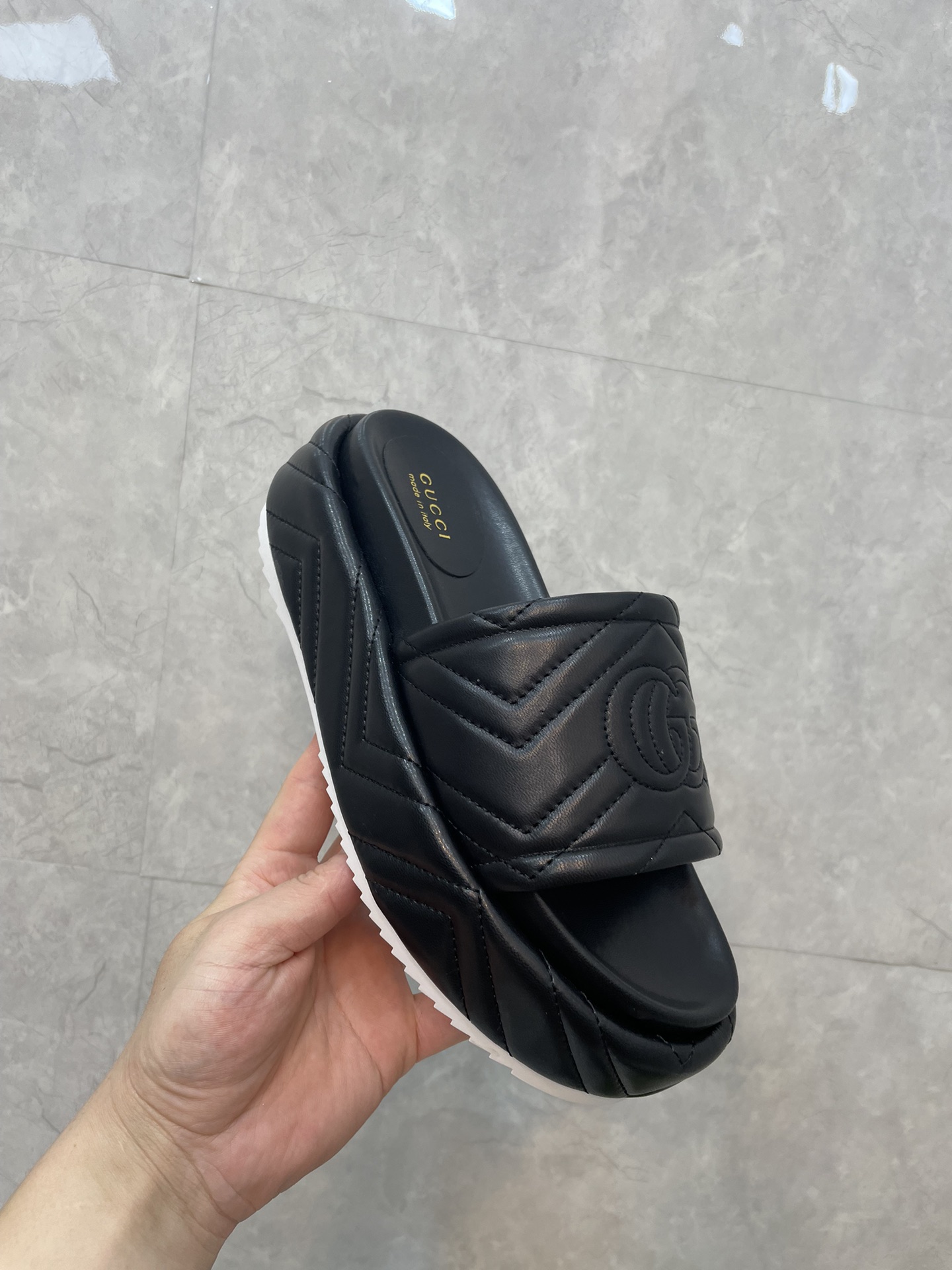 Bagsaaa Gvc*1 Interlocking G Slides Black